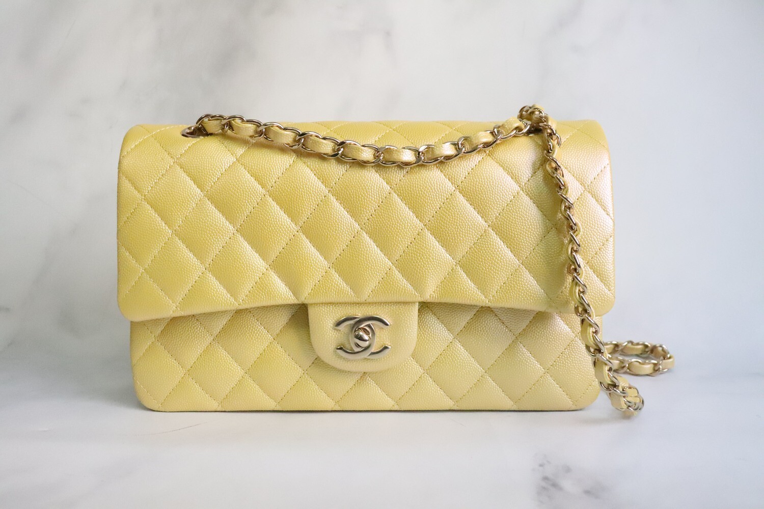 CHANEL 18C IRIDESCENT Light Green Caviar Small Medium Zip Wallet Pearly NEW  NWT $1,500.00 - PicClick