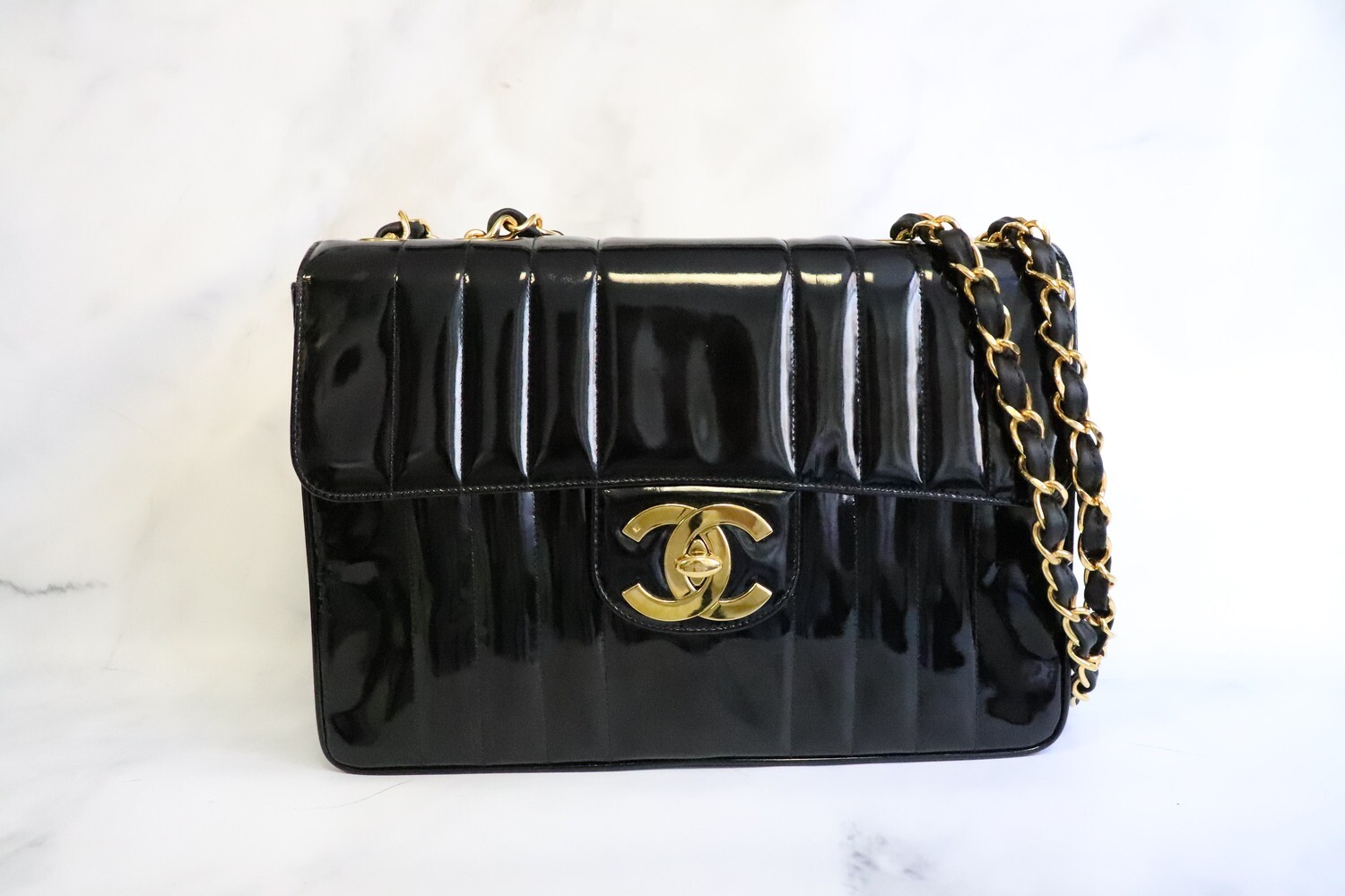 Chanel vintage vertical jumbo sale