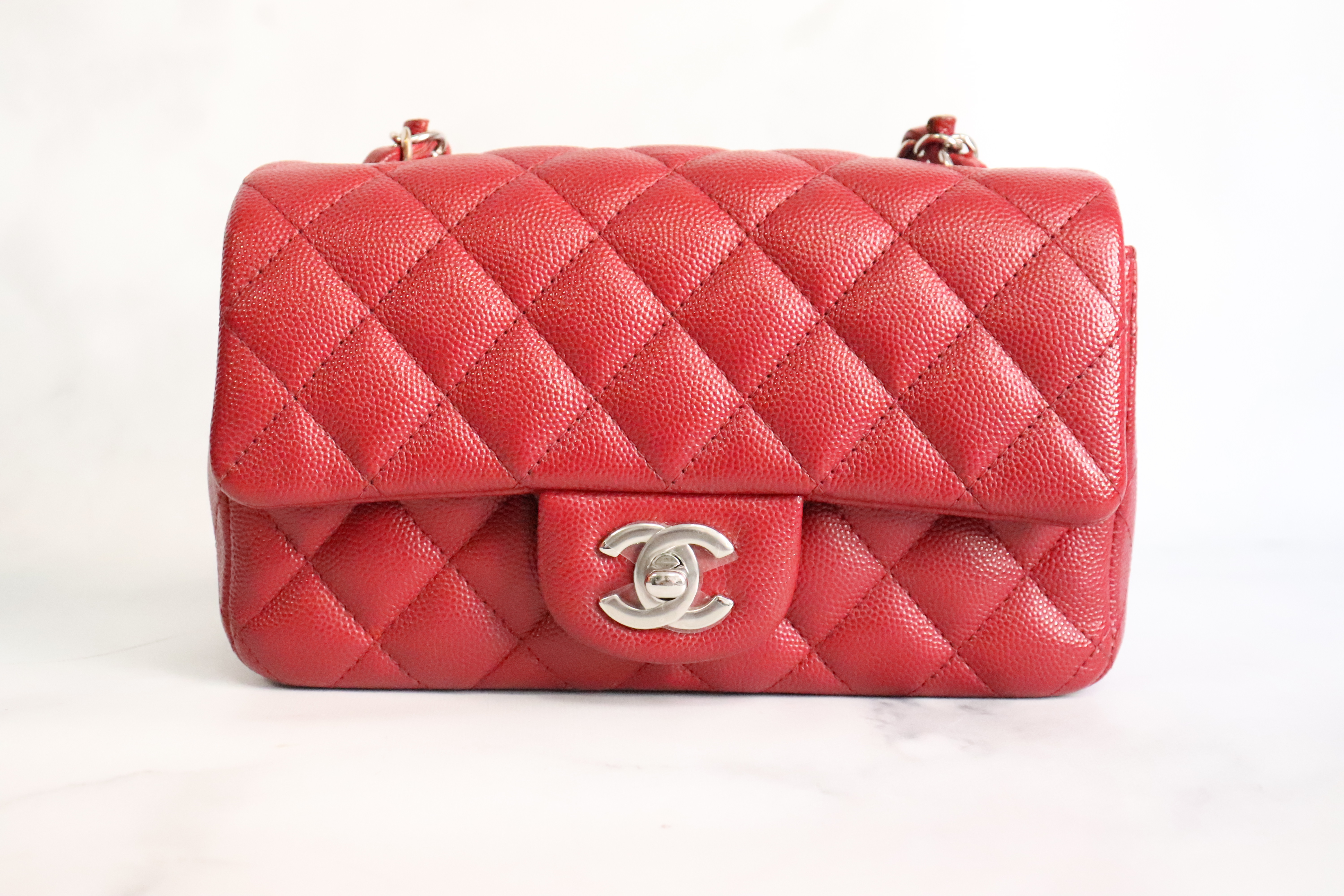 CHANEL Caviar Quilted Glasses Case With Chain Red –