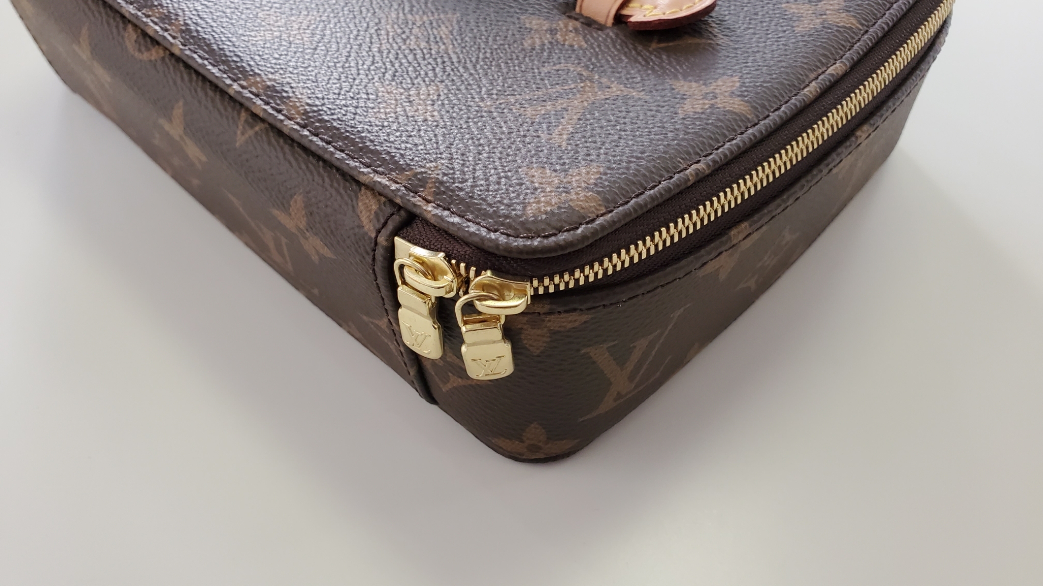 Louis Vuitton LV Nice Jewelry case new Brown ref.727547 - Joli Closet