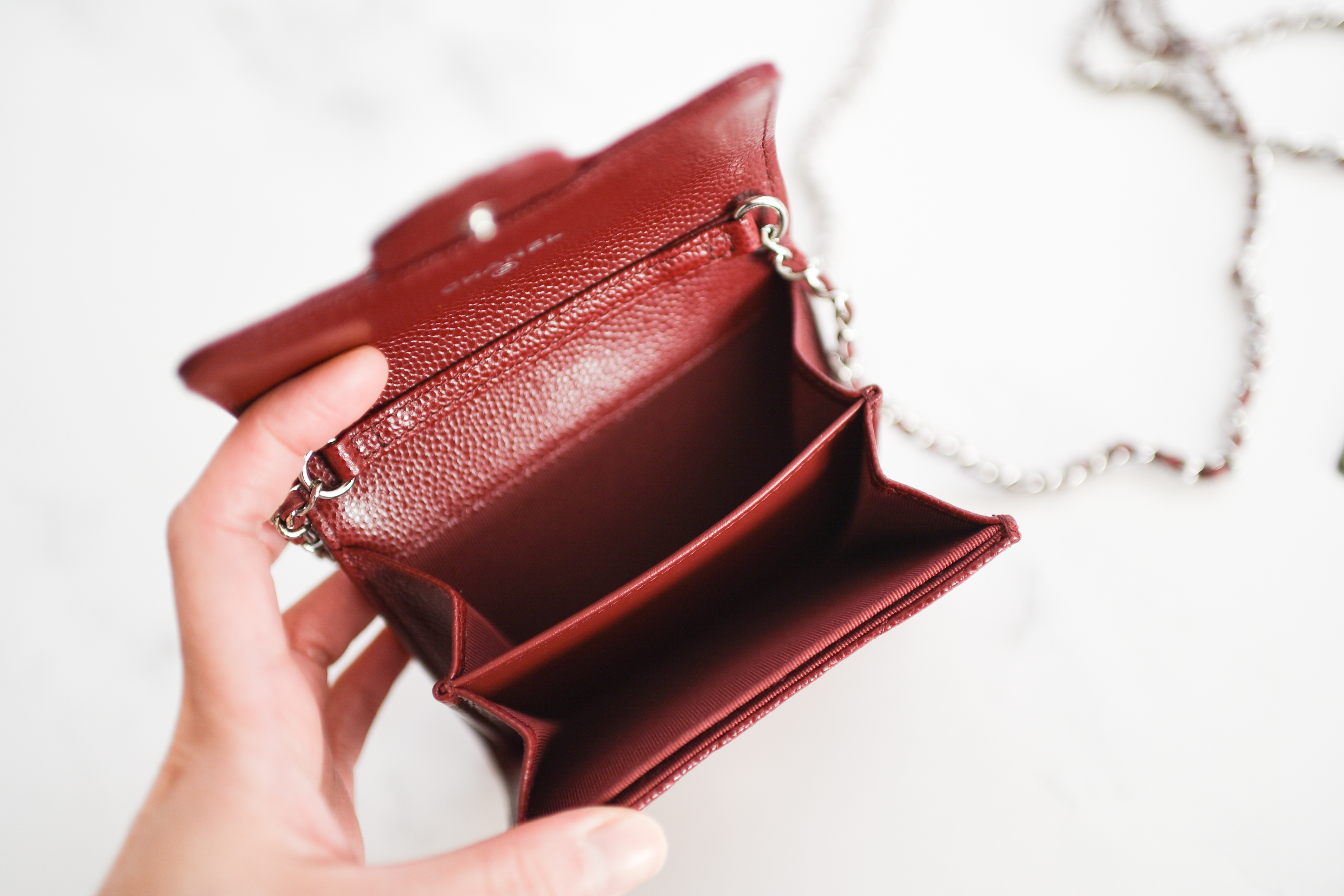 Review: Chanel card holder – Buy the goddamn bag