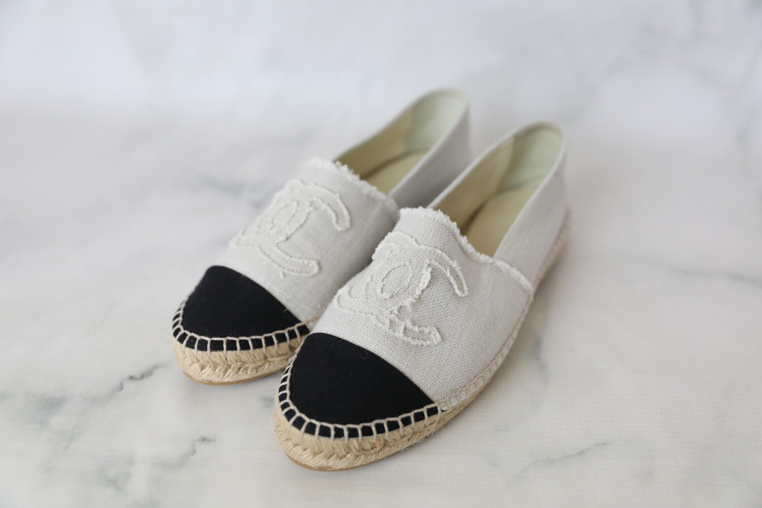 Chanel Shoes Espadrilles, Beige and Black Canvas, Size 37, New in Dustbag  WA001
