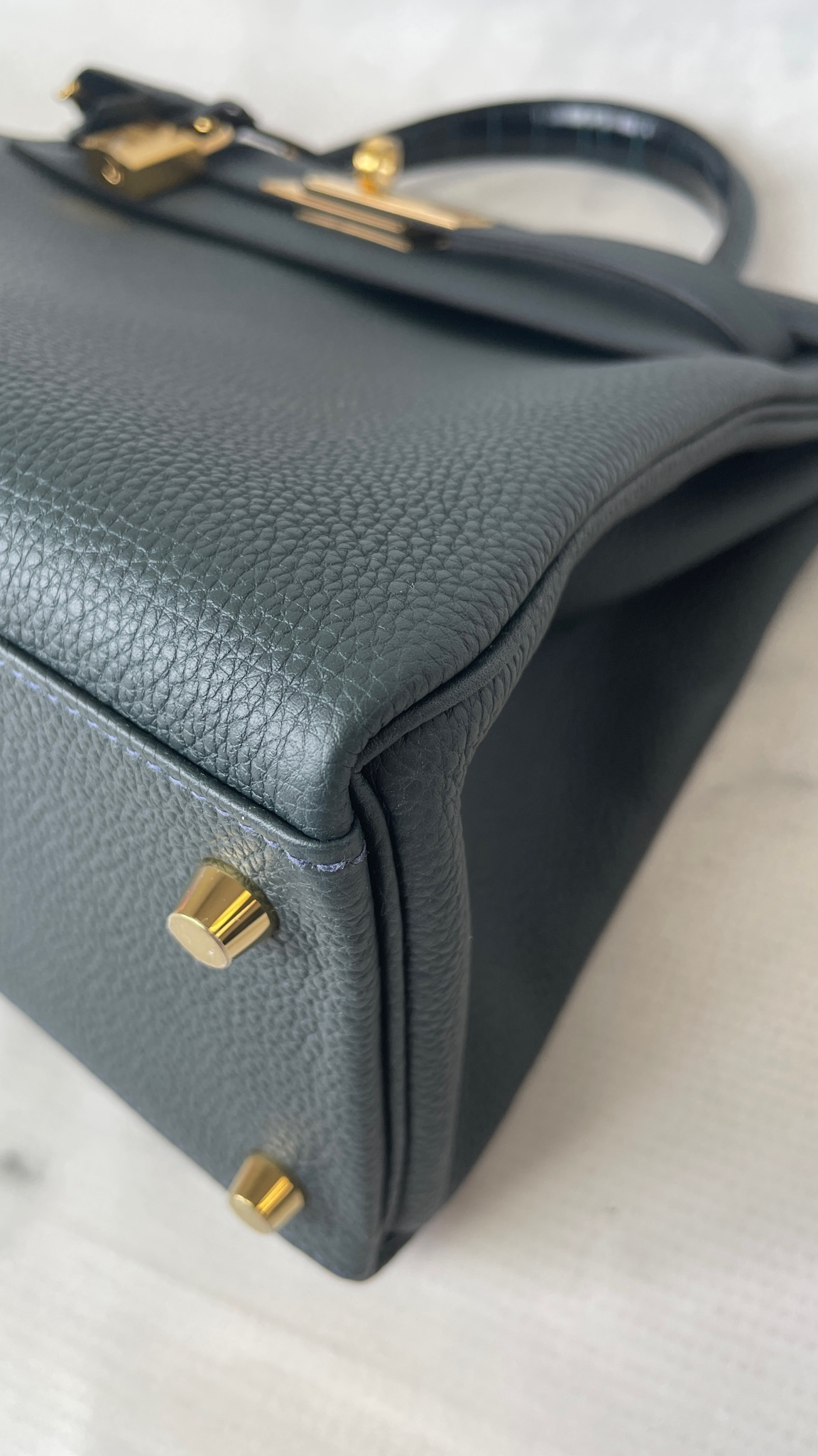 Hermes Kelly 28 Retourne Vert Rousseau Togo with Gold Hardware, As New in  Box WA001 (Y Stamp)