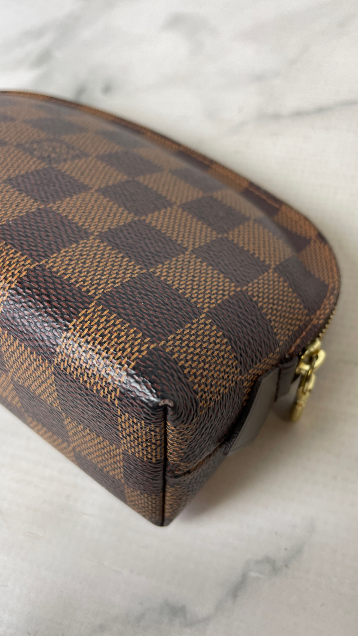 Pre-Owned Louis Vuitton Cosmetic Pouch- 2250MQ1 94 