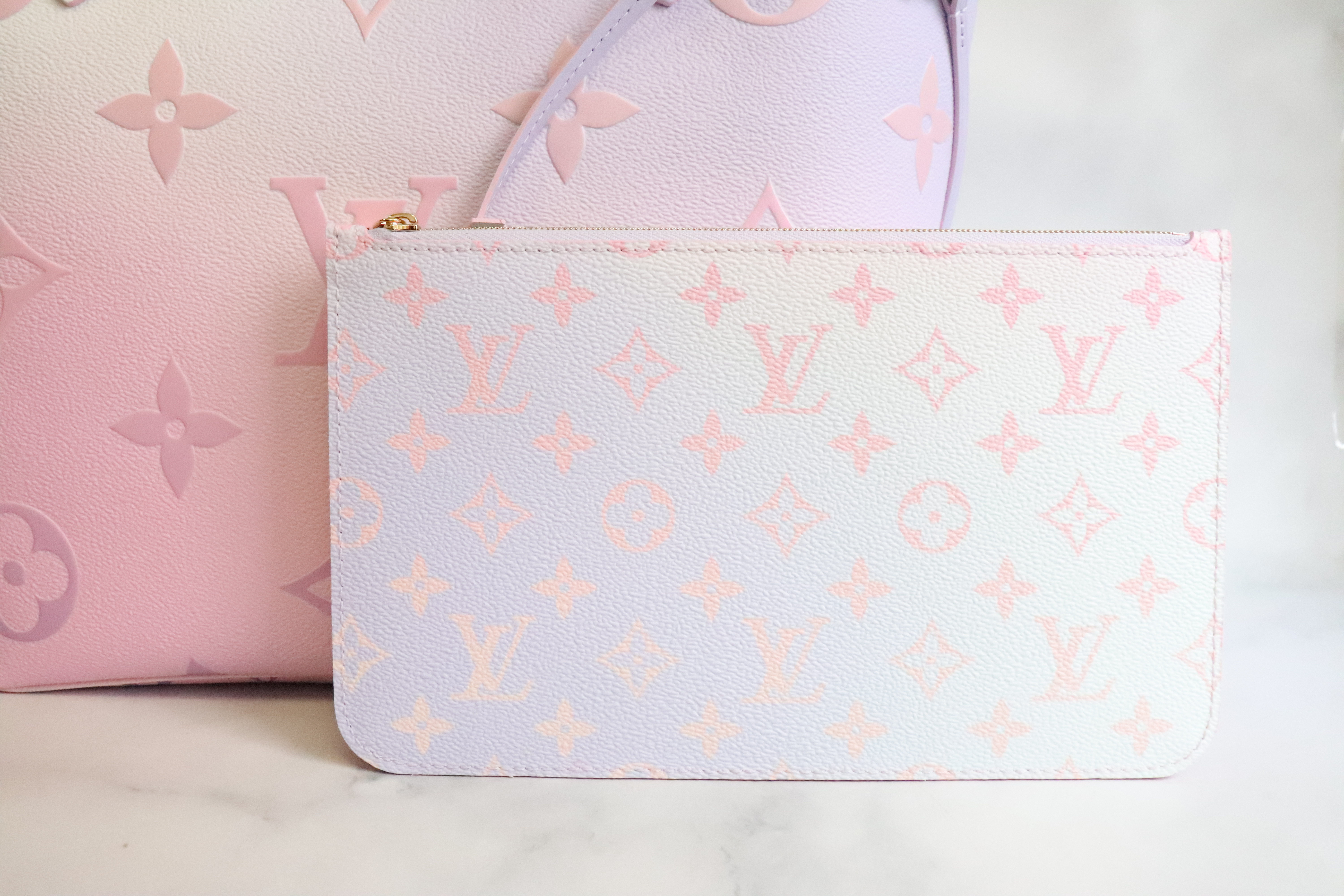 My birthday gift!! Louis Vuitton Sunrise Pastel Neverfull MM & Zippy  Wallet😭💘 I have been wanting this color way since the first day I saw it!  Literally my dream bag 👛 