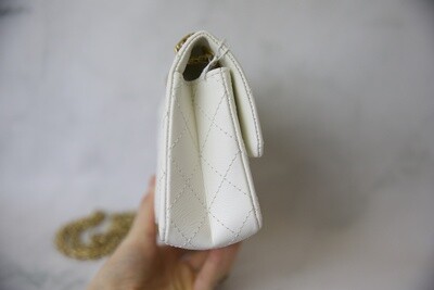 CHANELリボンホワイト1ロール100m ❣️ Chanel Reissue Mini, White Calfskin with Gold Hardware, New