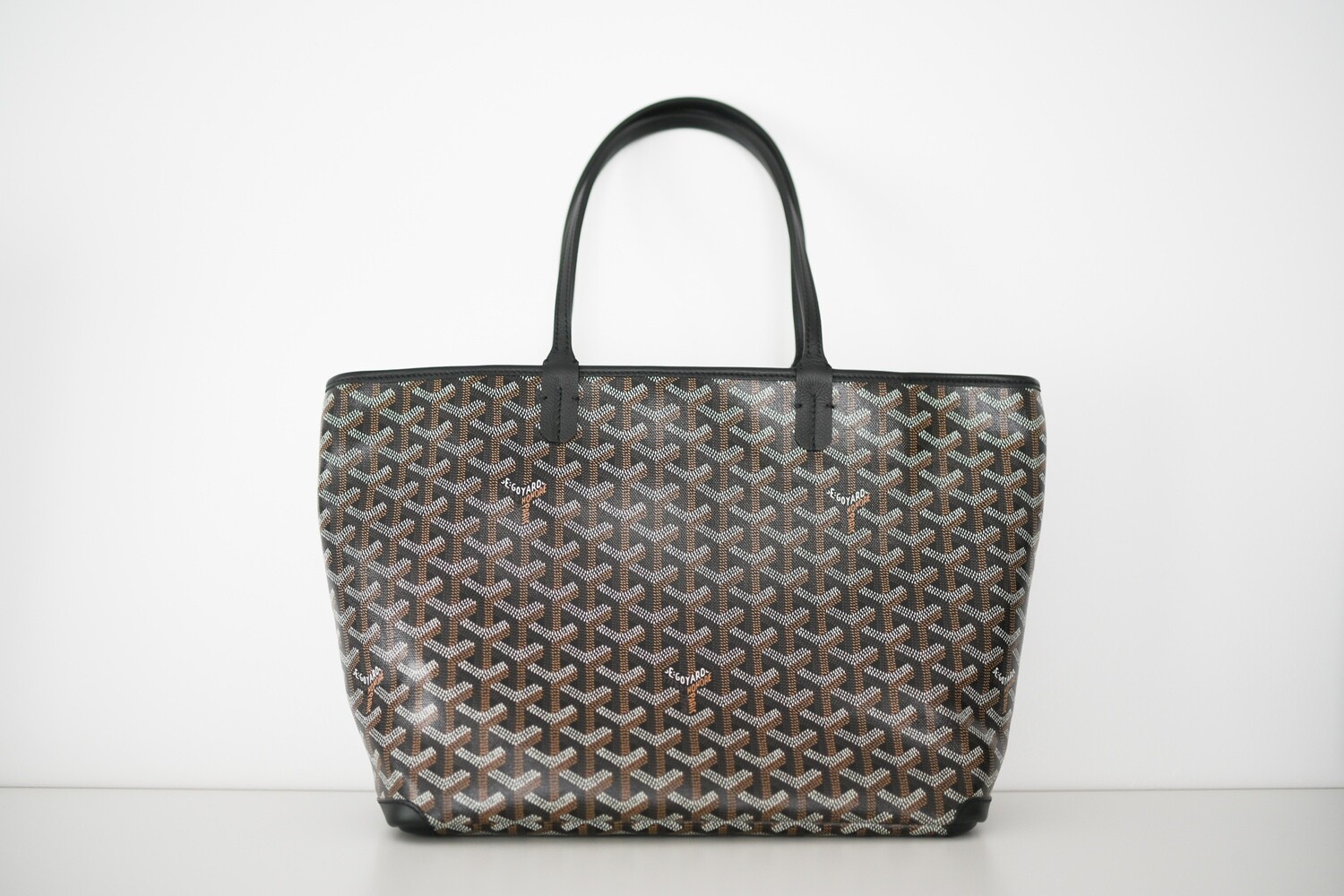 Goyard Artois Black PM with Black Trim, Preowned with Dust Bag GA001