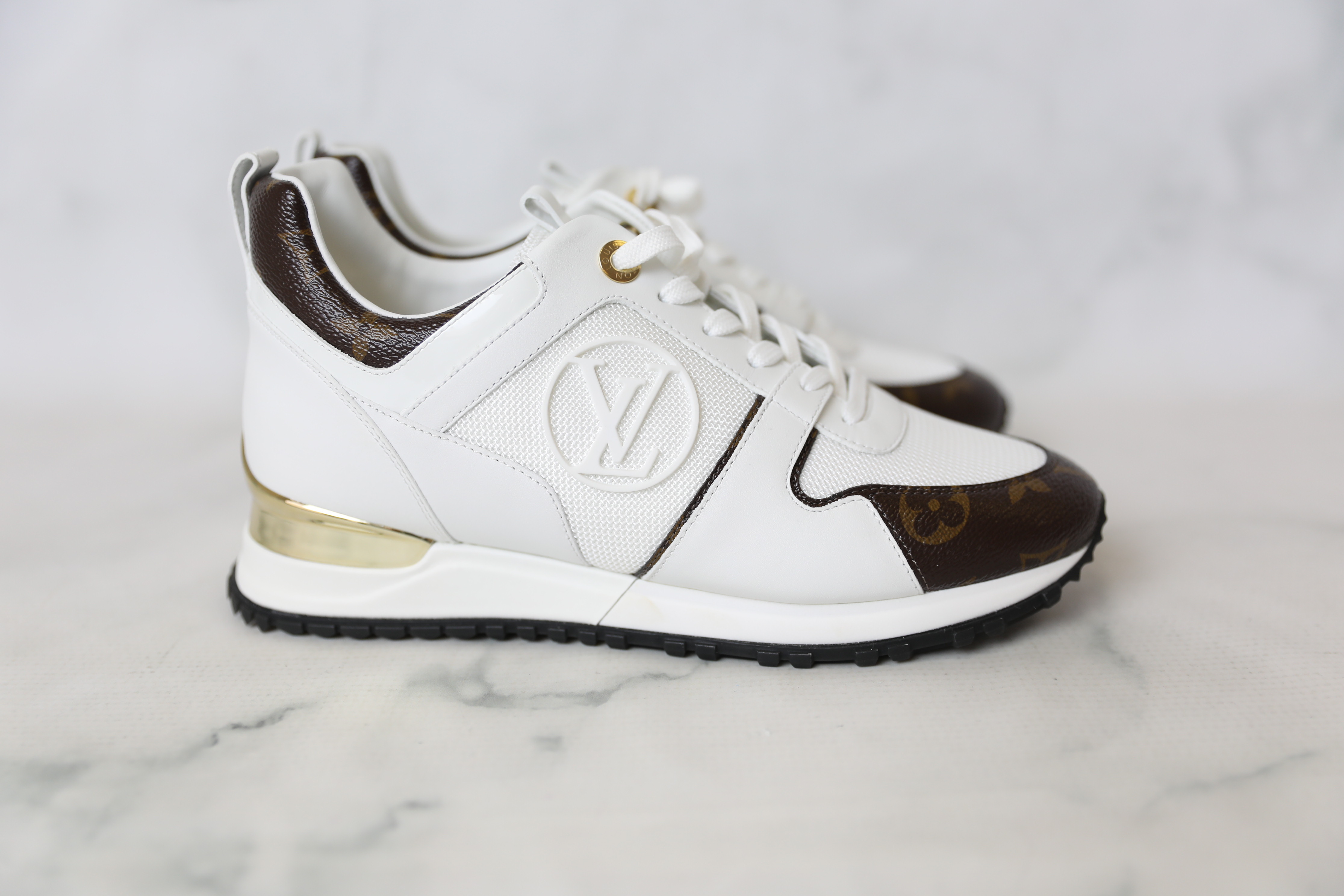 Louis Vuitton Runaway Sneakers Size 10 With Box for Sale in San Diego, CA -  OfferUp