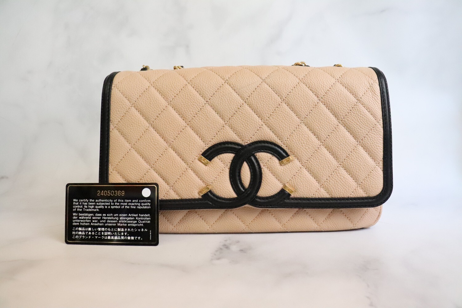 Chanel Vanity Filigree Medium, Beige Caviar Leather, Brushed Gold Hardware,  Preowned in Dustbag