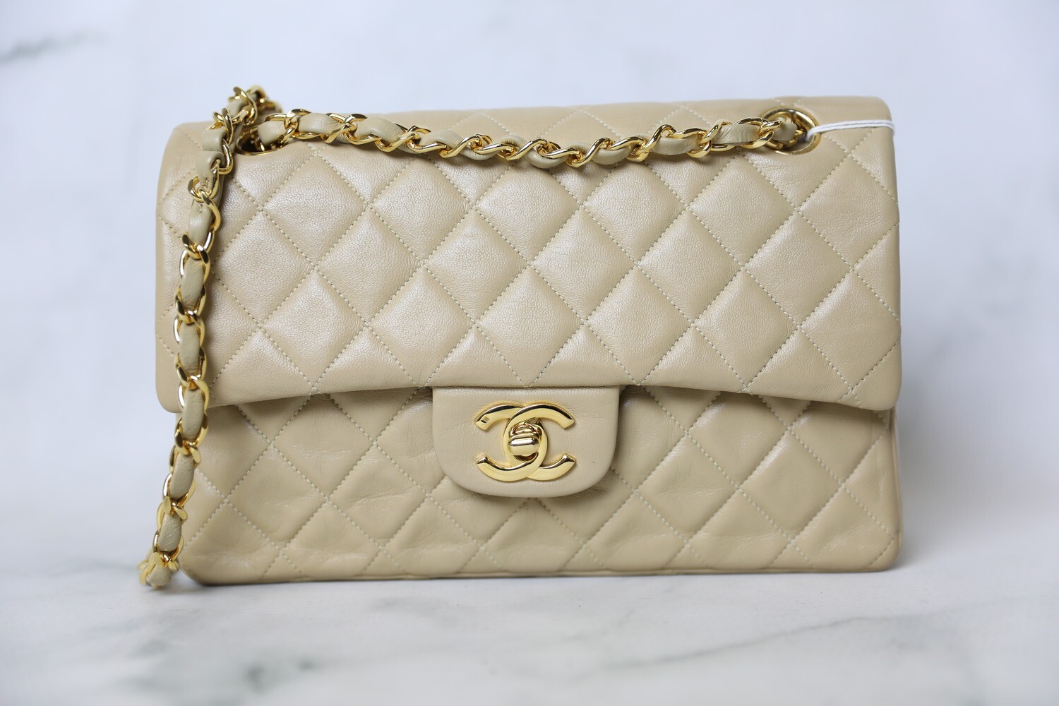 Chanel Vintage Small Flap, Beige Lambskin with Gold Hardware, Preowned No  Dustbag WA001