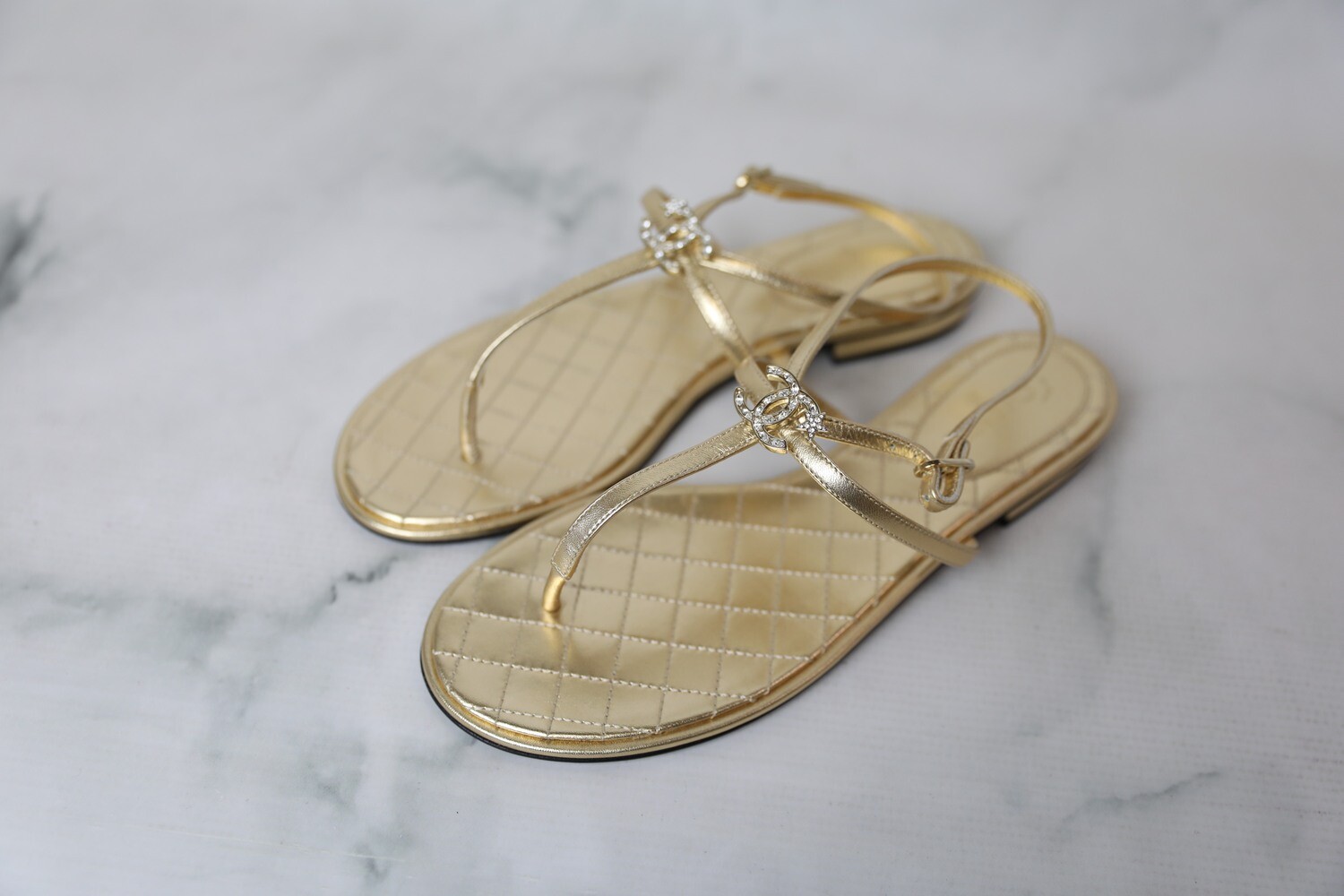 Chanel Shoes Flat Thong Sandals, Gold , Size 38.5, New in Box WA001