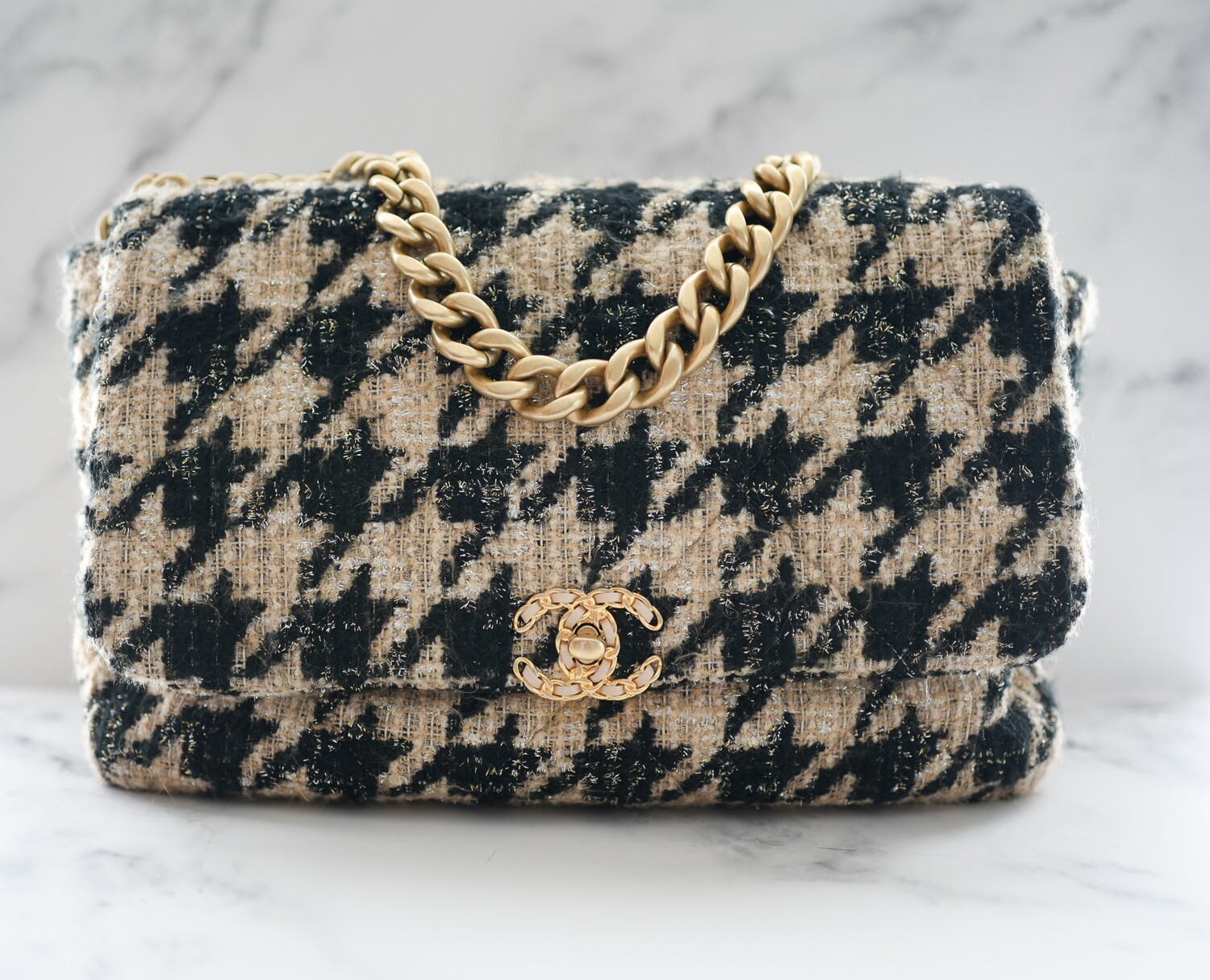 Chanel 19 Maxi, Beige and Black Houndstooth Tweed, Preowned in