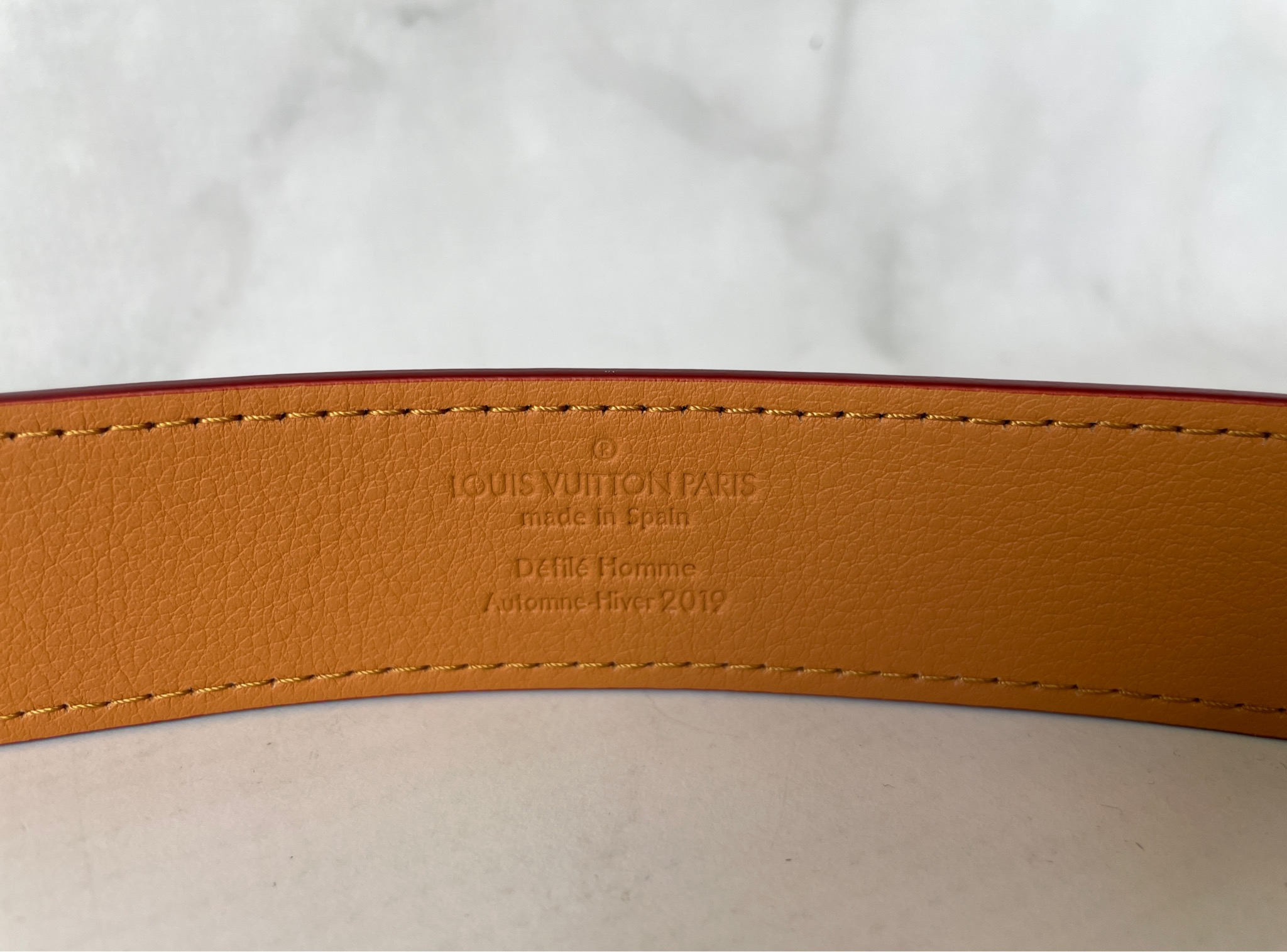 Louis Vuitton LV Unisex S Lock Belt Pouch – allprelovedonly