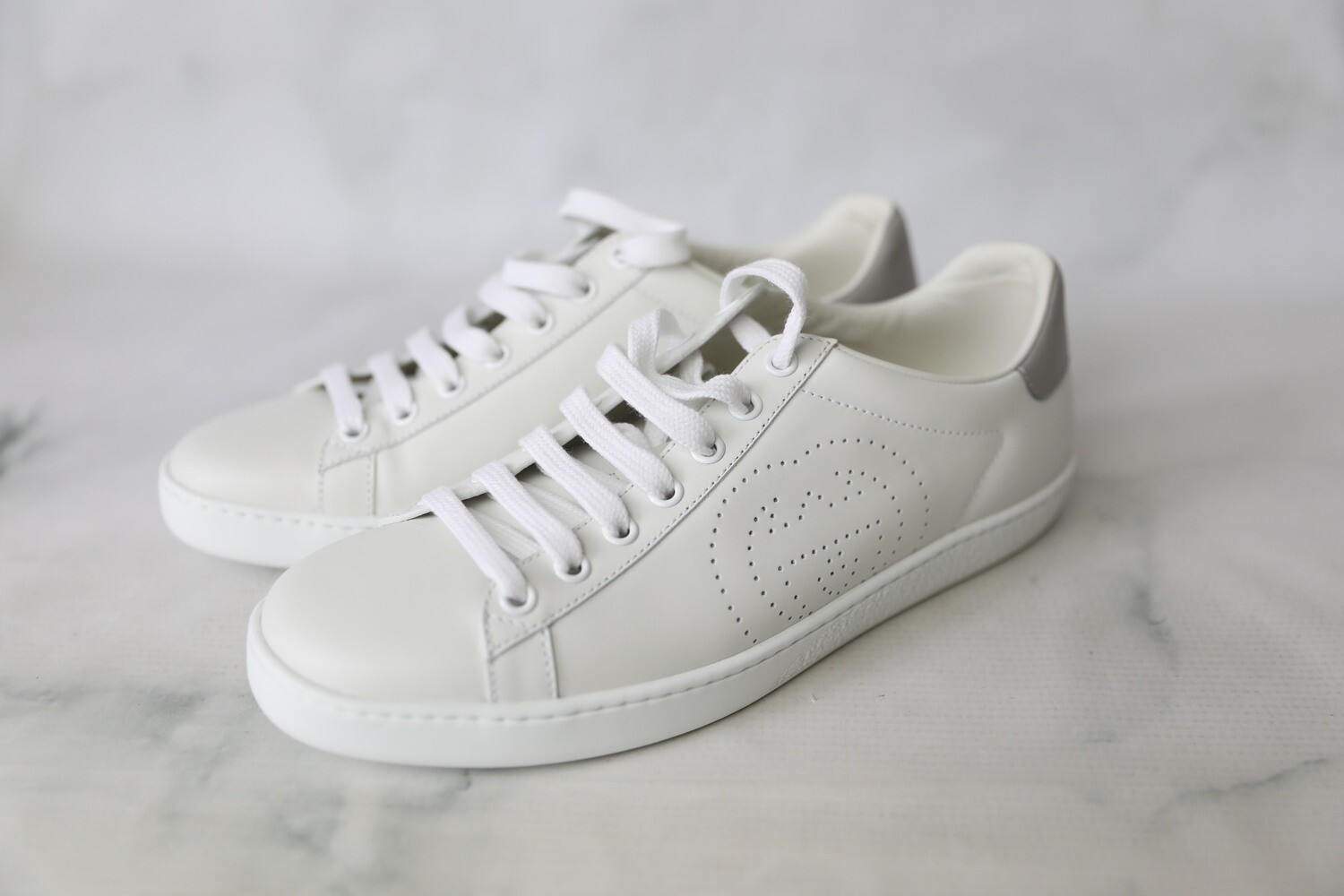 Gucci Sneakers, White, Size 38, New in Dustbag WA001