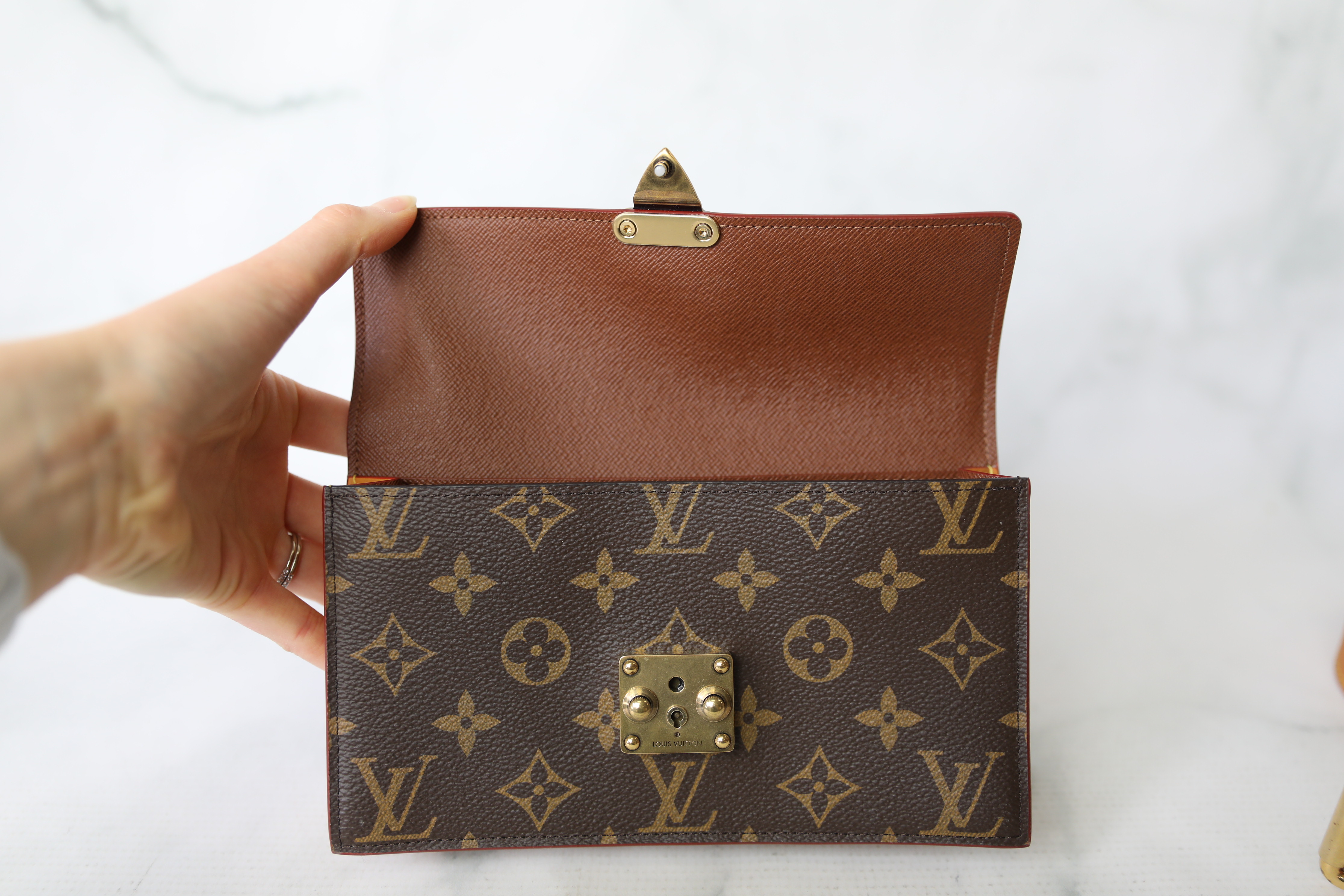 Louis Vuitton Silk Pocket Monogram Square Set ○ Labellov ○ Buy and Sell  Authentic Luxury