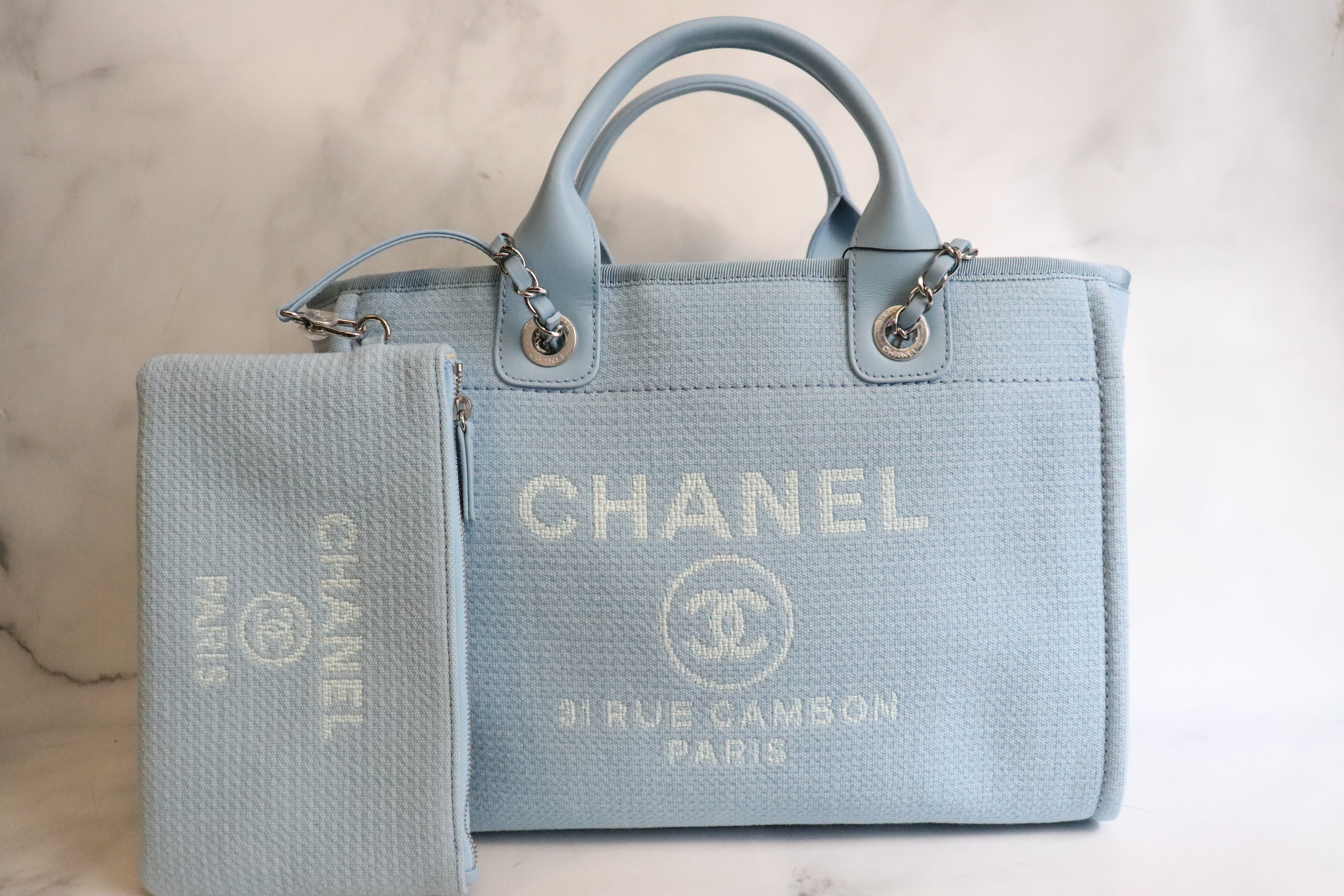Chanel Deauville Handbag 402200