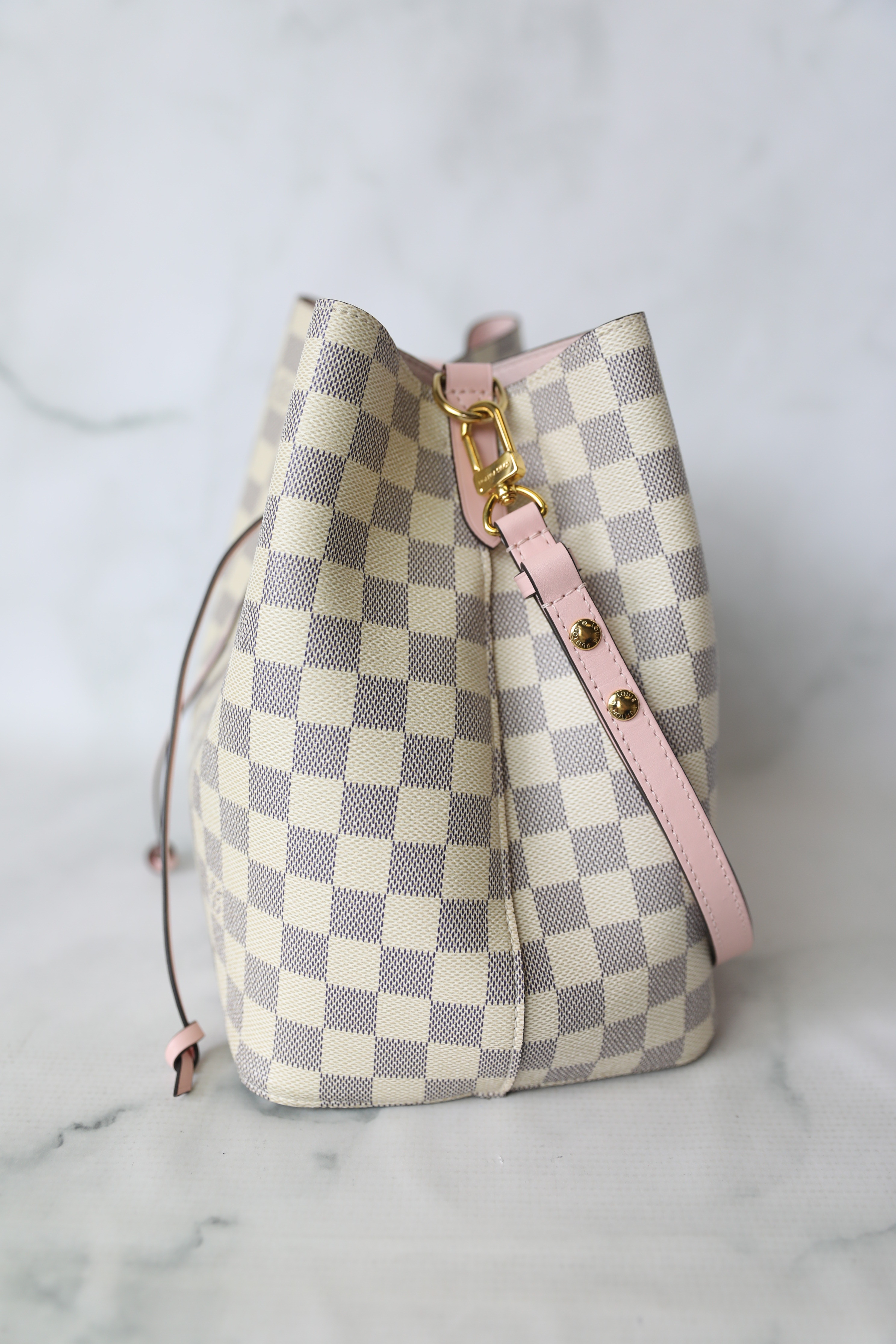Louis Vuitton, Bags, Raredamier Azur Neo Noe Neonoe Eau De Rose Pink  Bucket Bag Lv Crossbody Bag