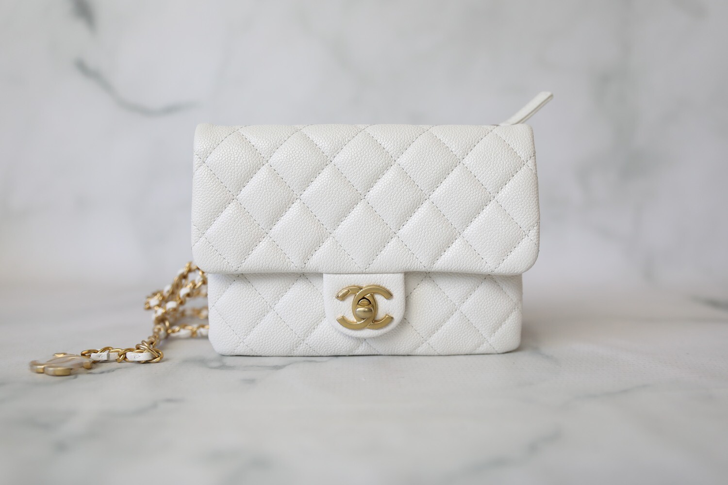 CHANEL Caviar Quilted My Everything Belt Flap Card Holder White