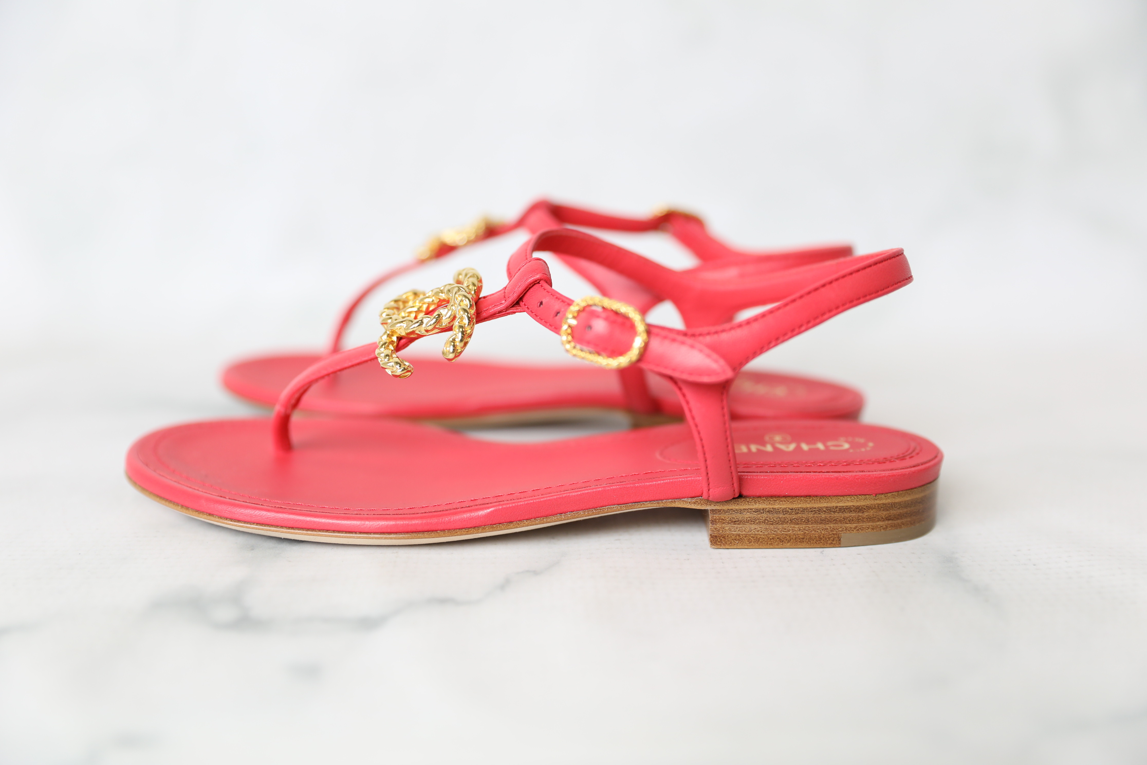 Chanel Shoes Thong Sandals, Pink, Size 36, New in Box WA001