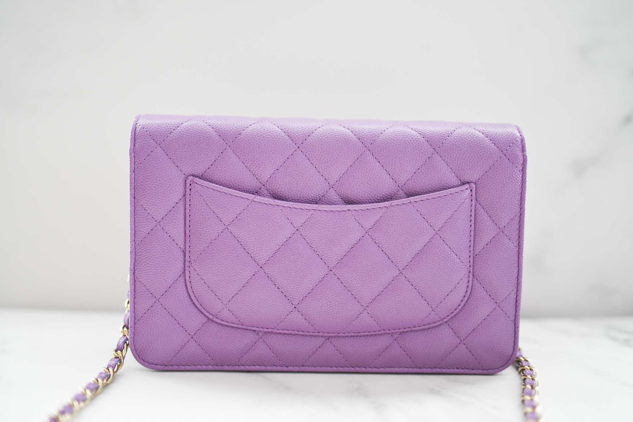 Leather wallet Chanel Purple in Leather - 22359473