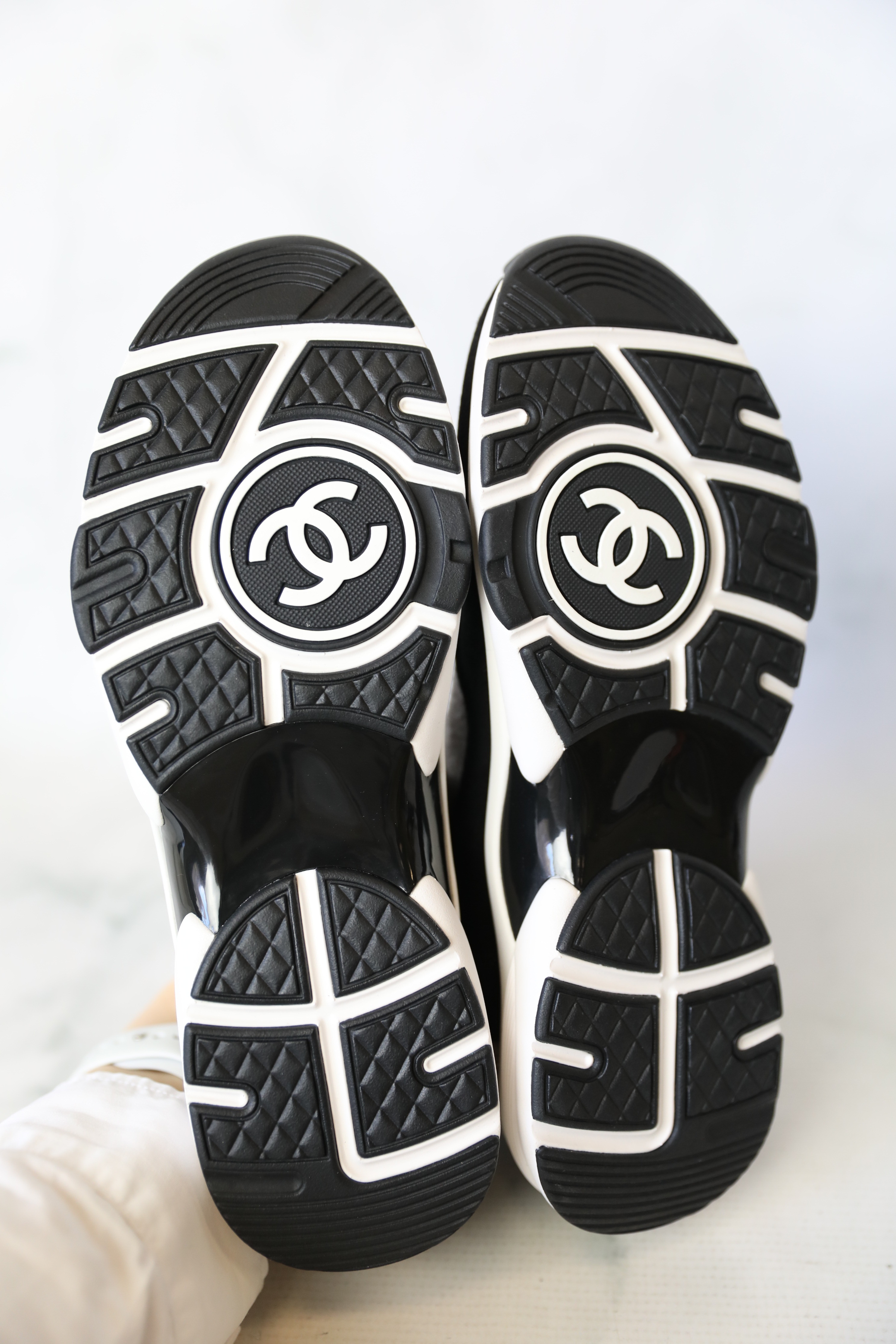 Authentic Chanel Women's White Black Knit Fabric/Suede CC