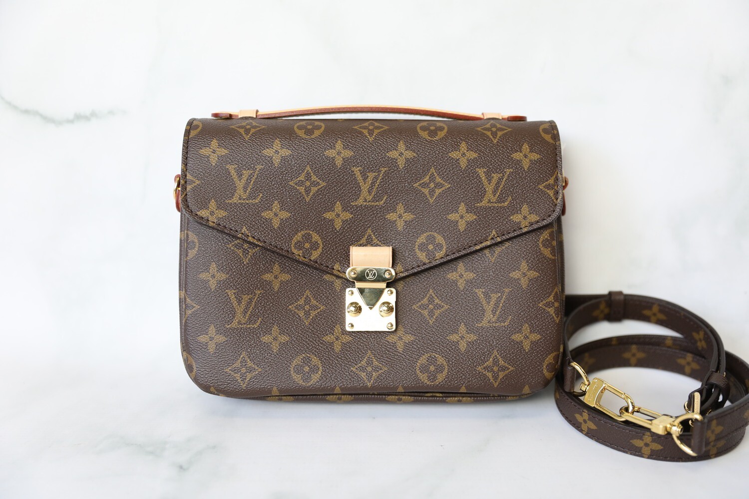 Louis Vuitton Pochette Metis Monogram Canvas With Gold Hardware, Preowned  In Box, WA001