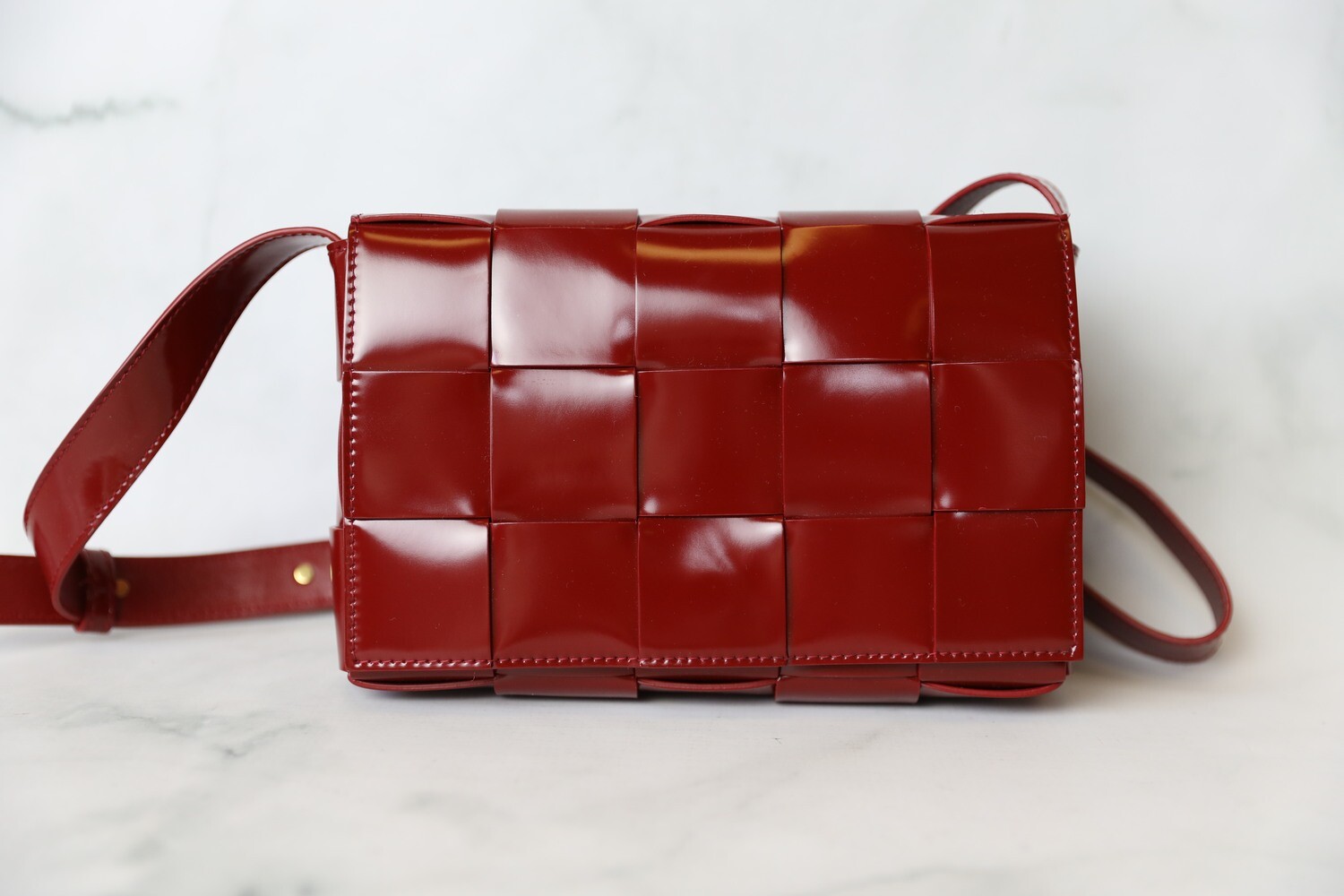 Bottega veneta online cassette bag red