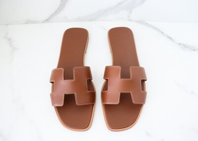 Hermes Oran Flat Sandals, Gold Tan Leather, Size 37, New in Box GA001