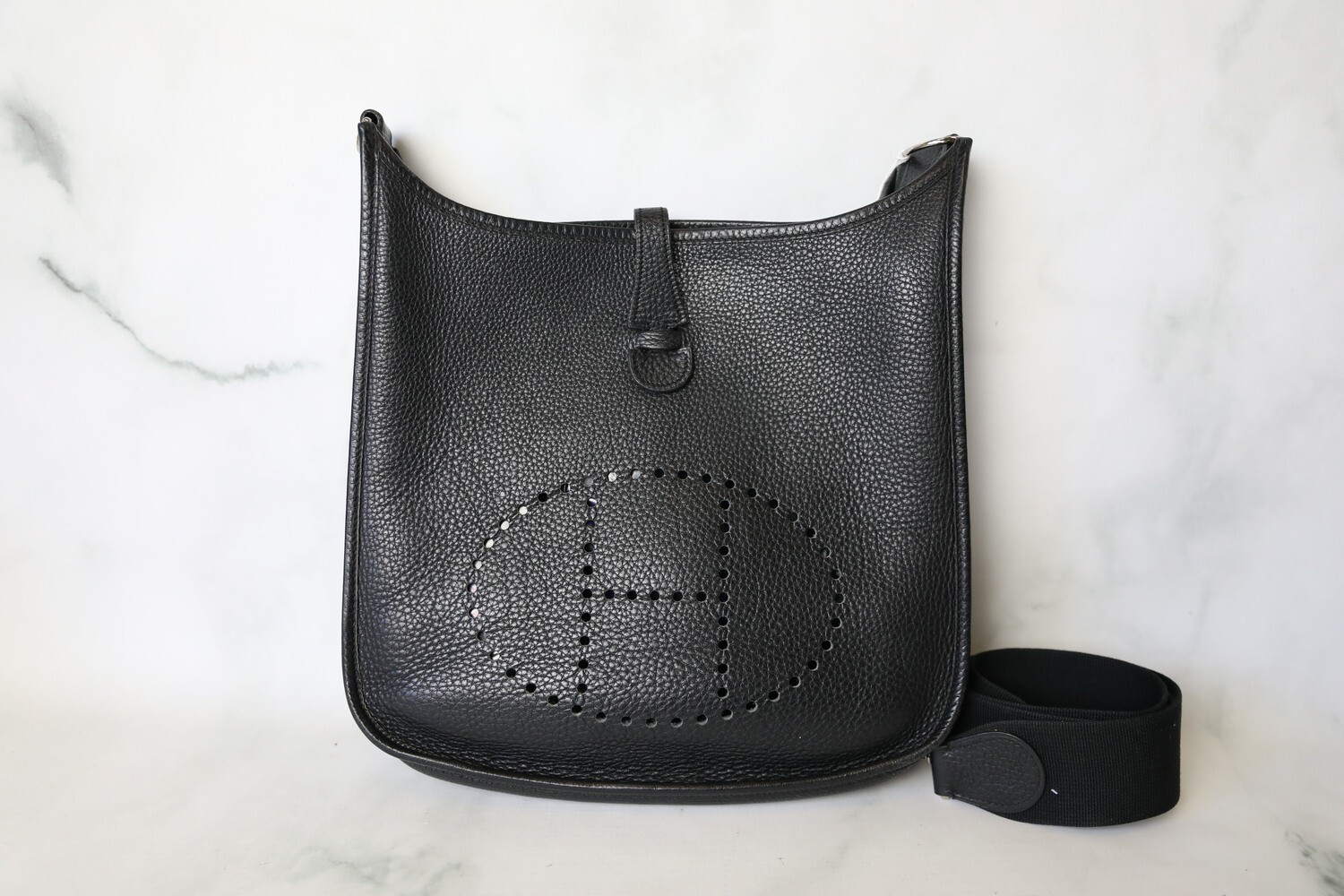 Hermes Evelyne II PM, Black with Palladium Hardware, Preowned No Dustbag WA001