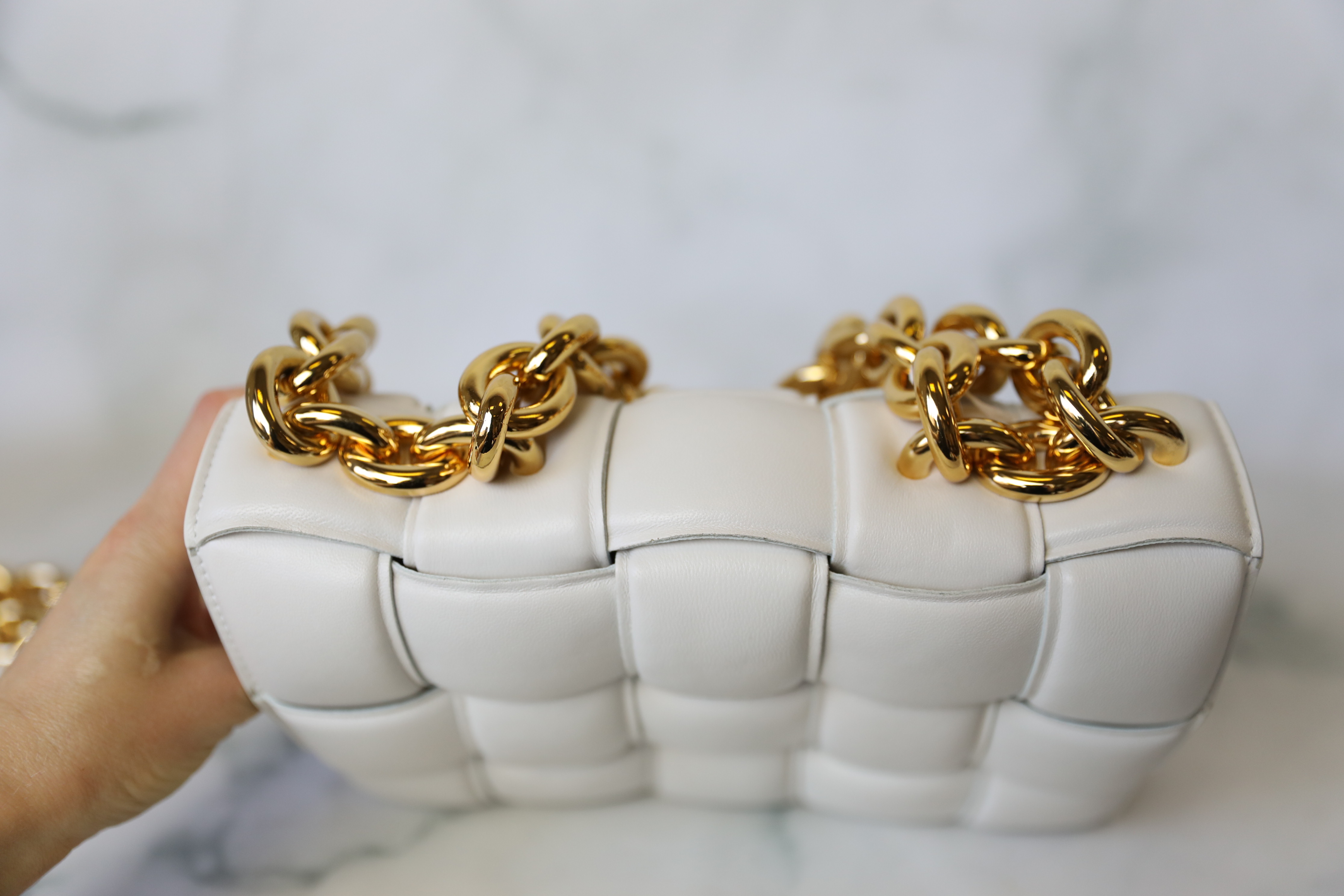 Bottega Veneta White and Gold Twist Bracelet – BlackSkinny