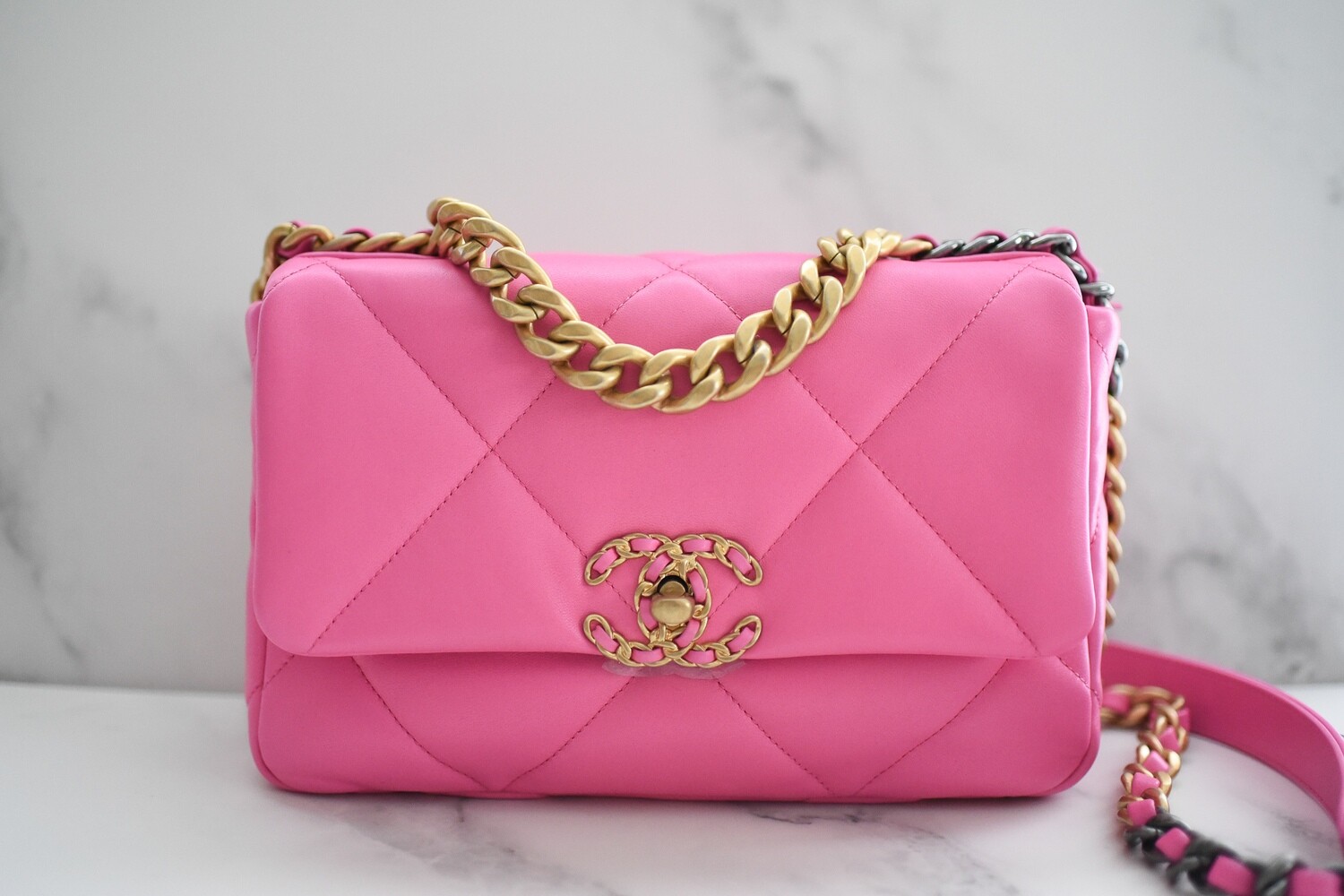 Chanel 19 Medium (Small), 21S Neon Hot Pink, Preowned in Dustbag GA001