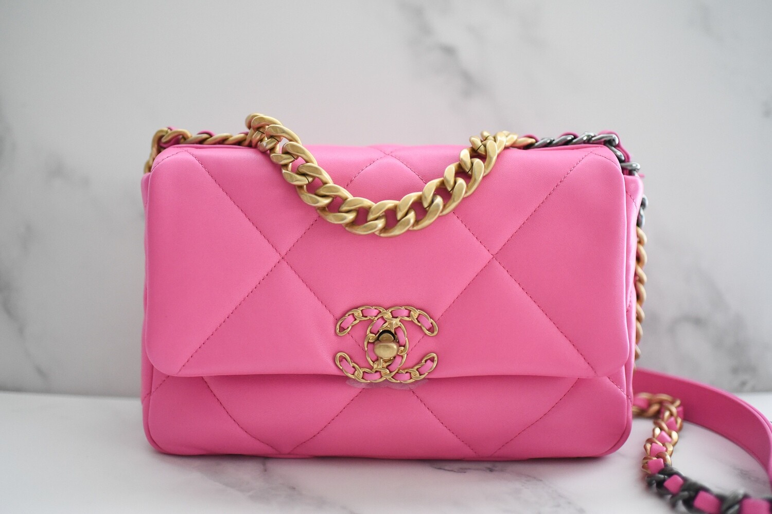 Chanel 19 Medium (Small), 21S Neon Hot Pink, New in Box GA001