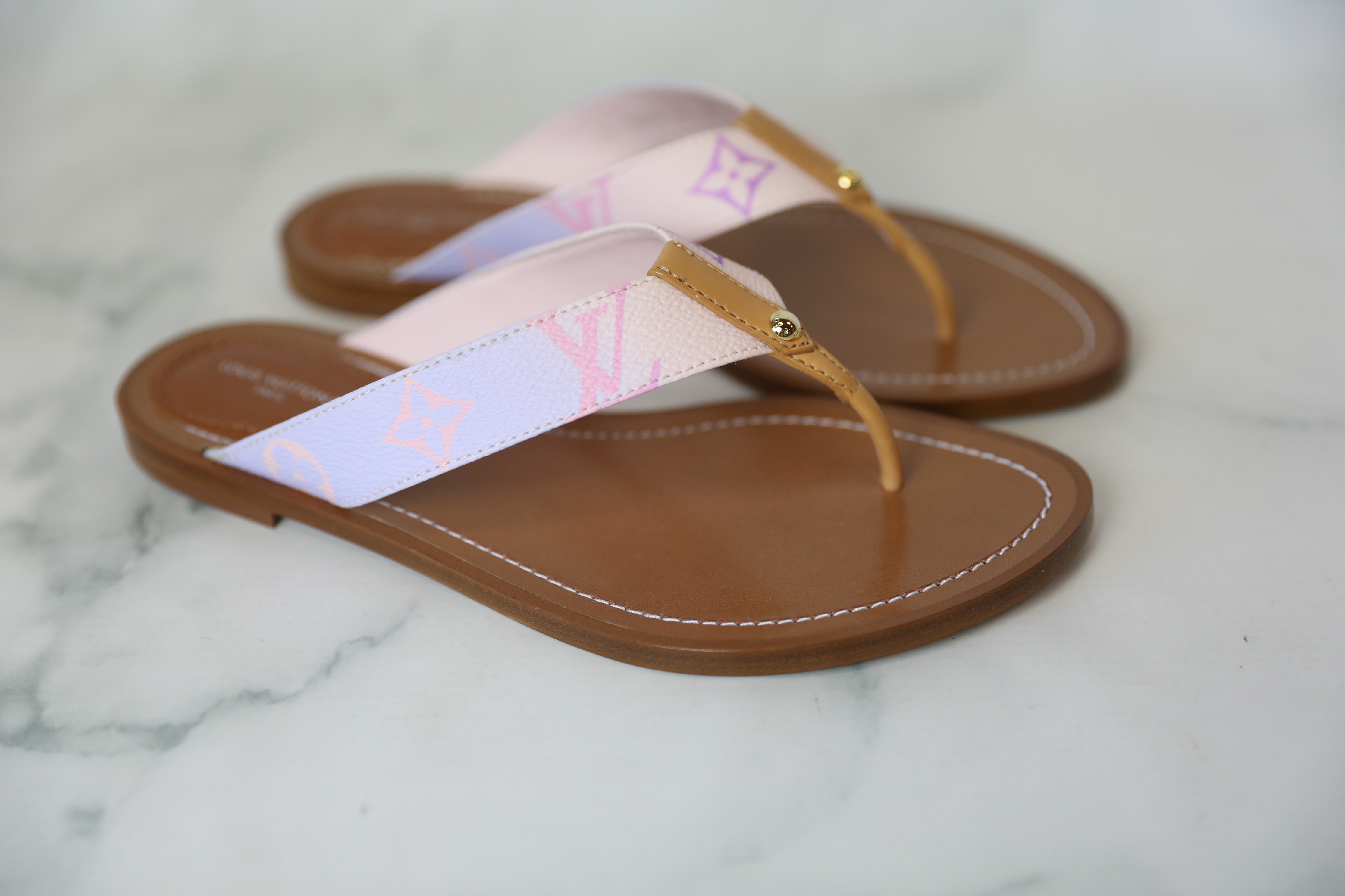 Louis Vuitton Sunrise Pastel Flat Thong Sandals, Size 36, New in Dustbag  WA001 - Julia Rose Boston