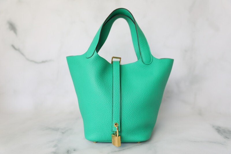 【希少★大人気春色グリーン】HERMES★ バッグ Picotin Lock 18 3148516900.jpg