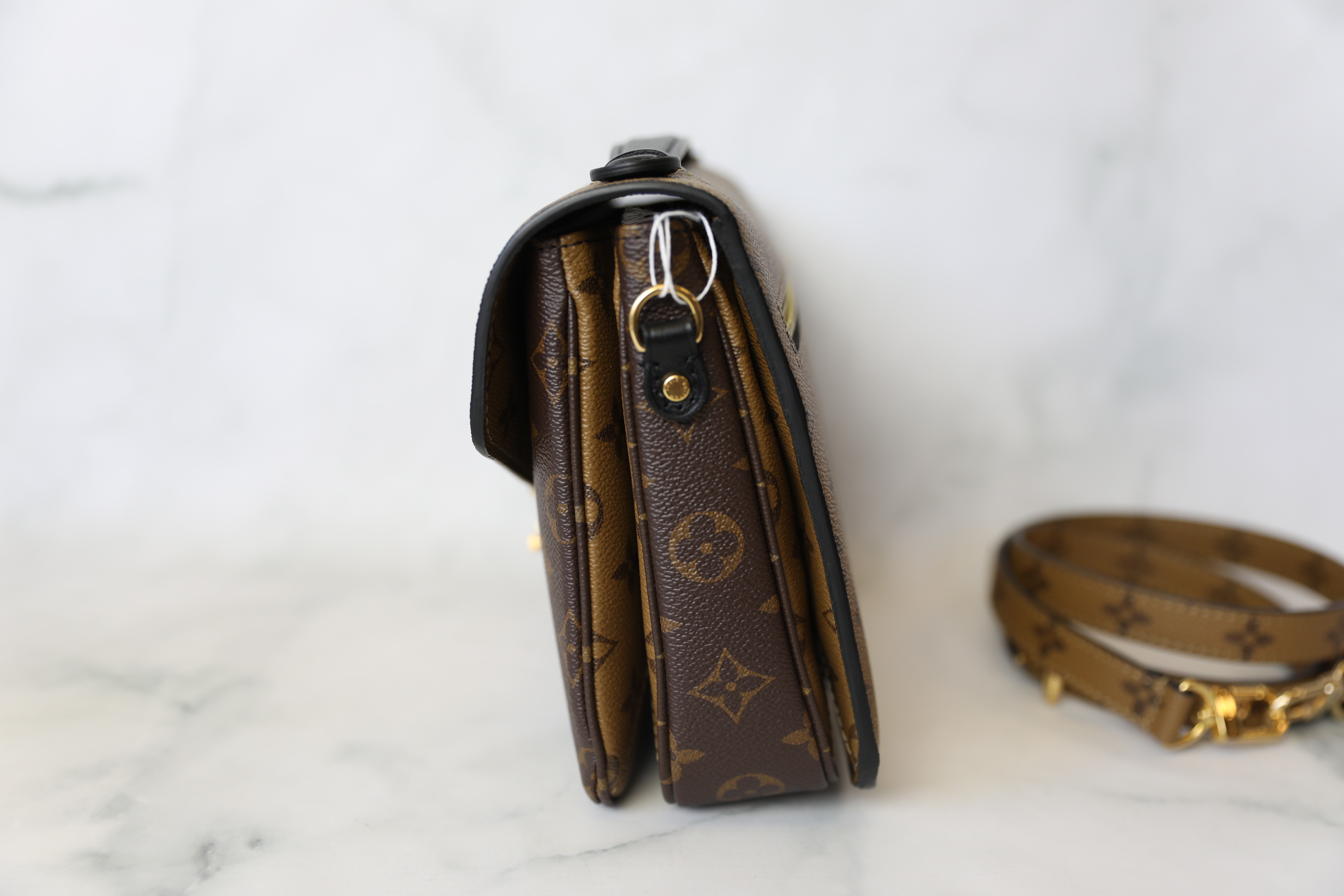 Louis Vuitton Key Pouch, Empreinte Marine Rouge, Preowned in Box WA001 -  Julia Rose Boston