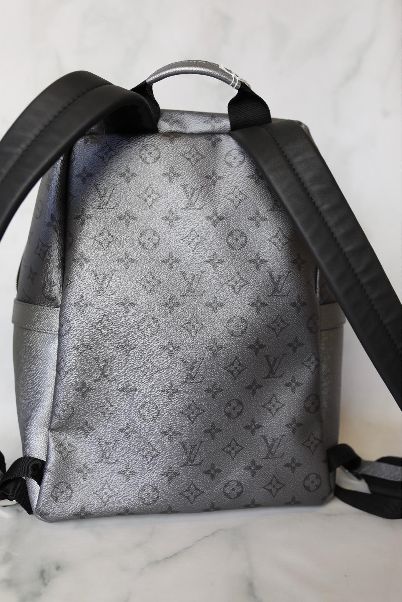 Louis Vuitton® Discovery Backpack PM SiLVer. Size