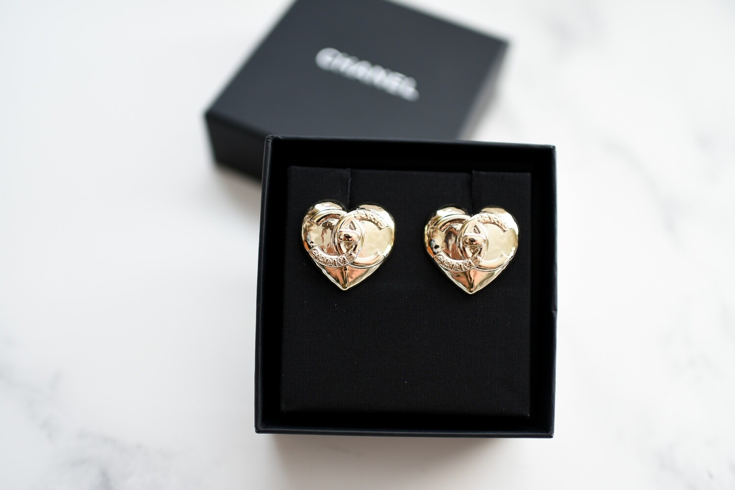Chanel Statement CC Turnlock Heart Earrings in Gold (No Stone), New in Box  GA001