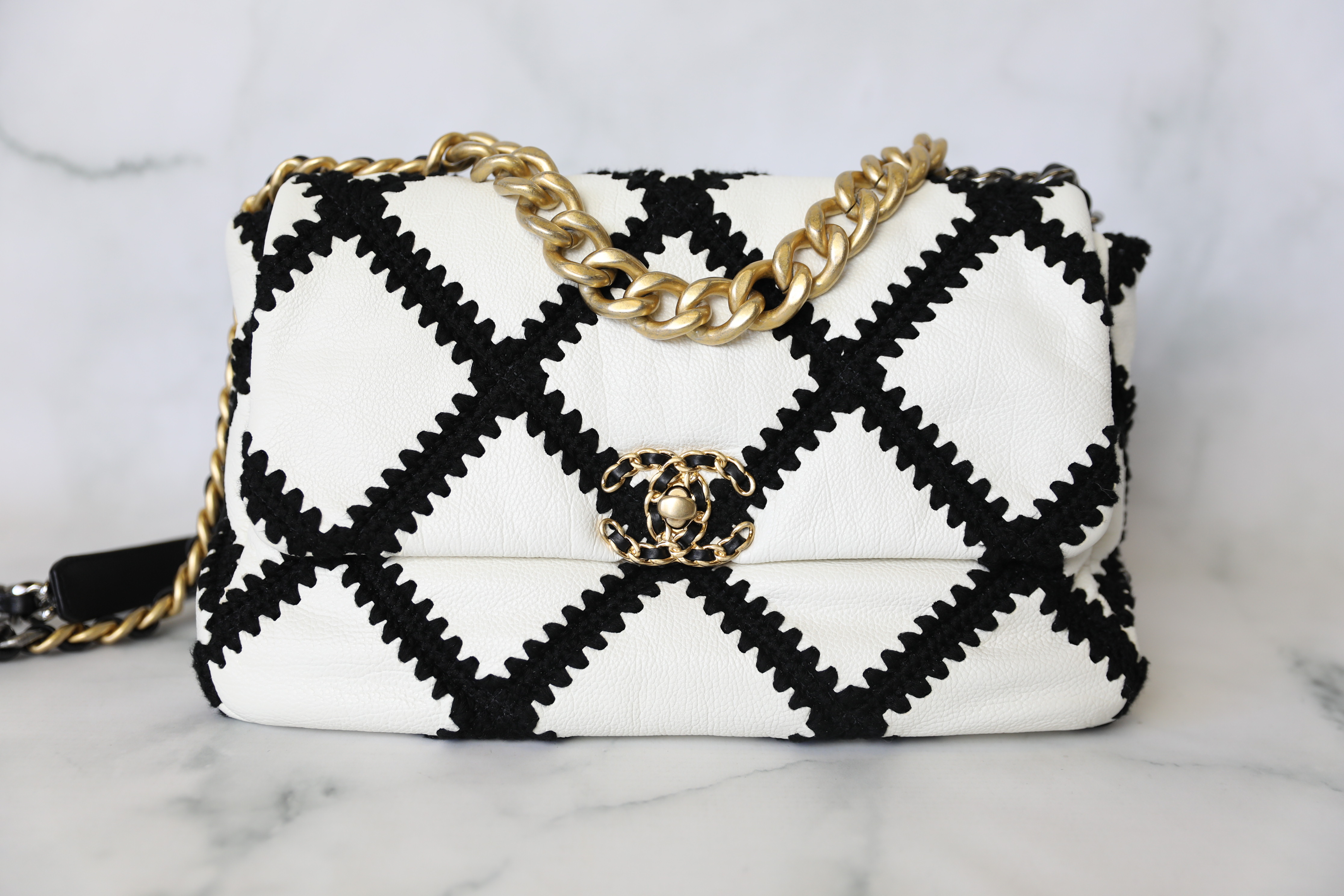 Chanel 19 Large, White and Black Stitching, Preowned in Dustbag WA001 -  Julia Rose Boston