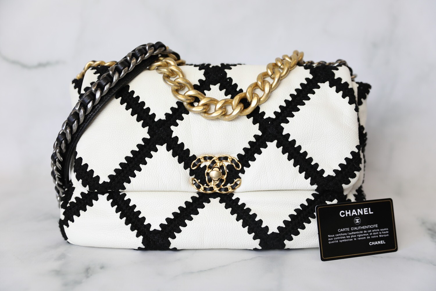 Chanel 19 Large, White and Black Stitching, Preowned in Dustbag WA001