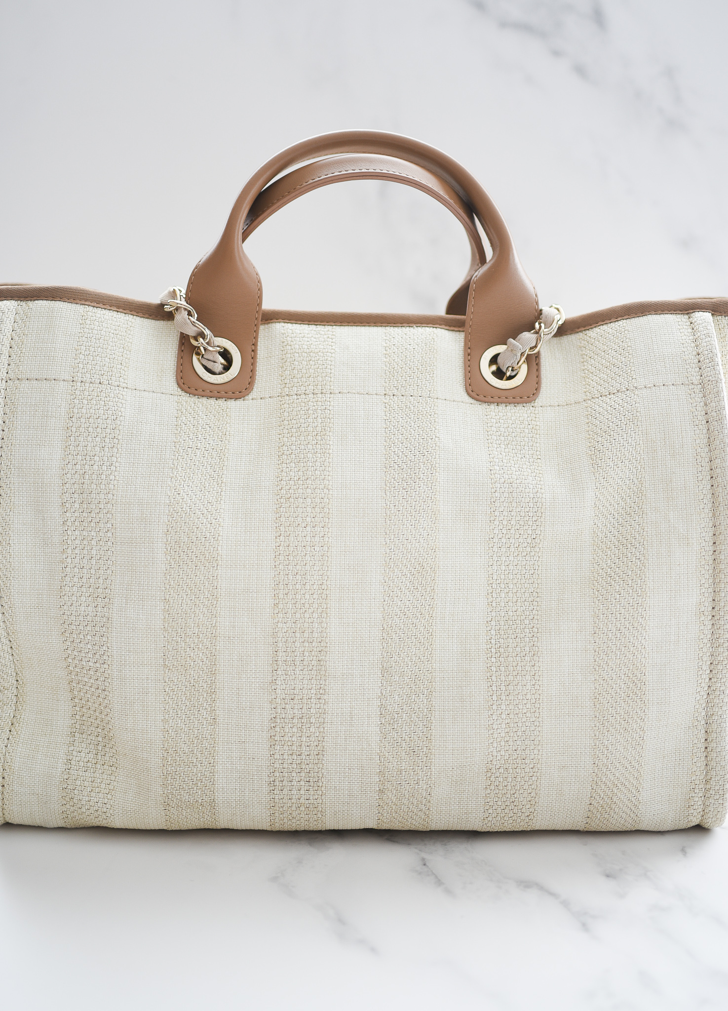 Chanel Deauville Large 20P Beige Striped, Preowned in Dustbag MA001 - Julia  Rose Boston