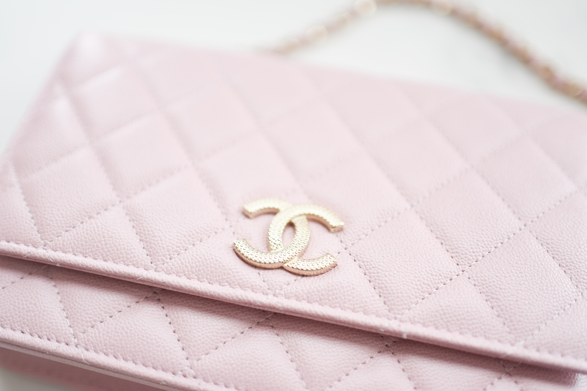 Chanel Wallet on Chain, Lilac Pink Caviar Leather, Gold Hardware, New in  Box GA001
