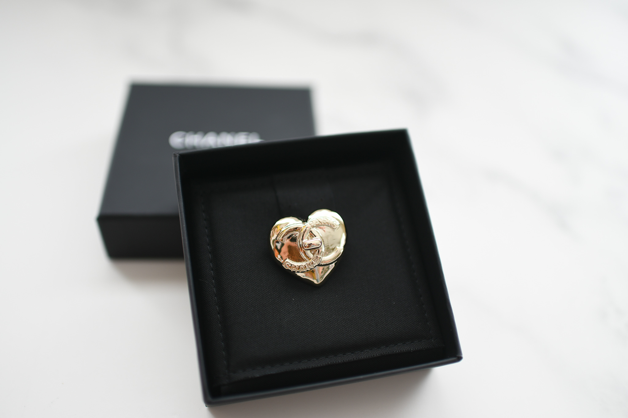 Chanel CC Turnlock Heart Brooch in Gold (No Stone), New in Box GA001 -  Julia Rose Boston