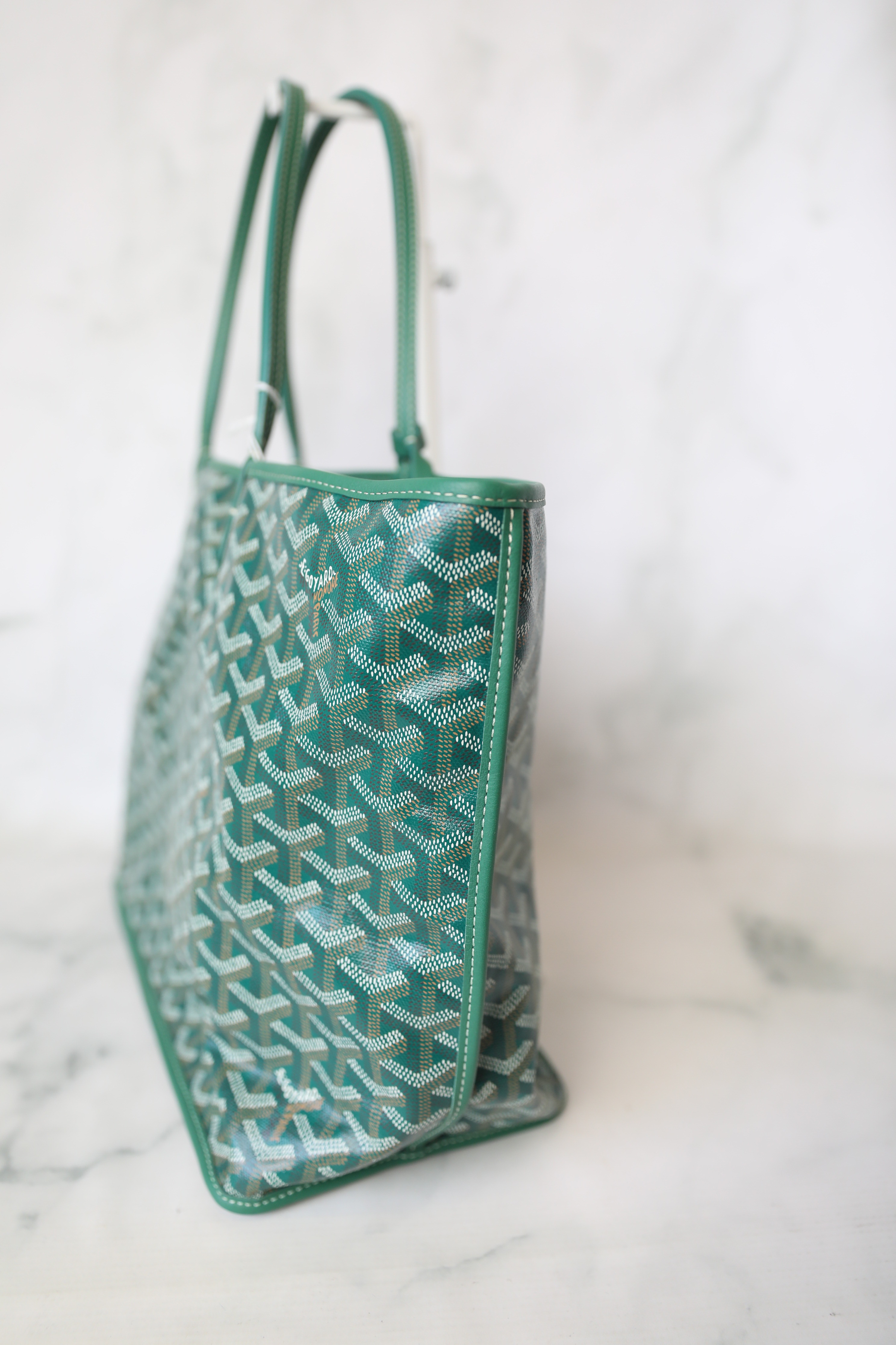 Anjou leather handbag Goyard Green in Leather - 33379276