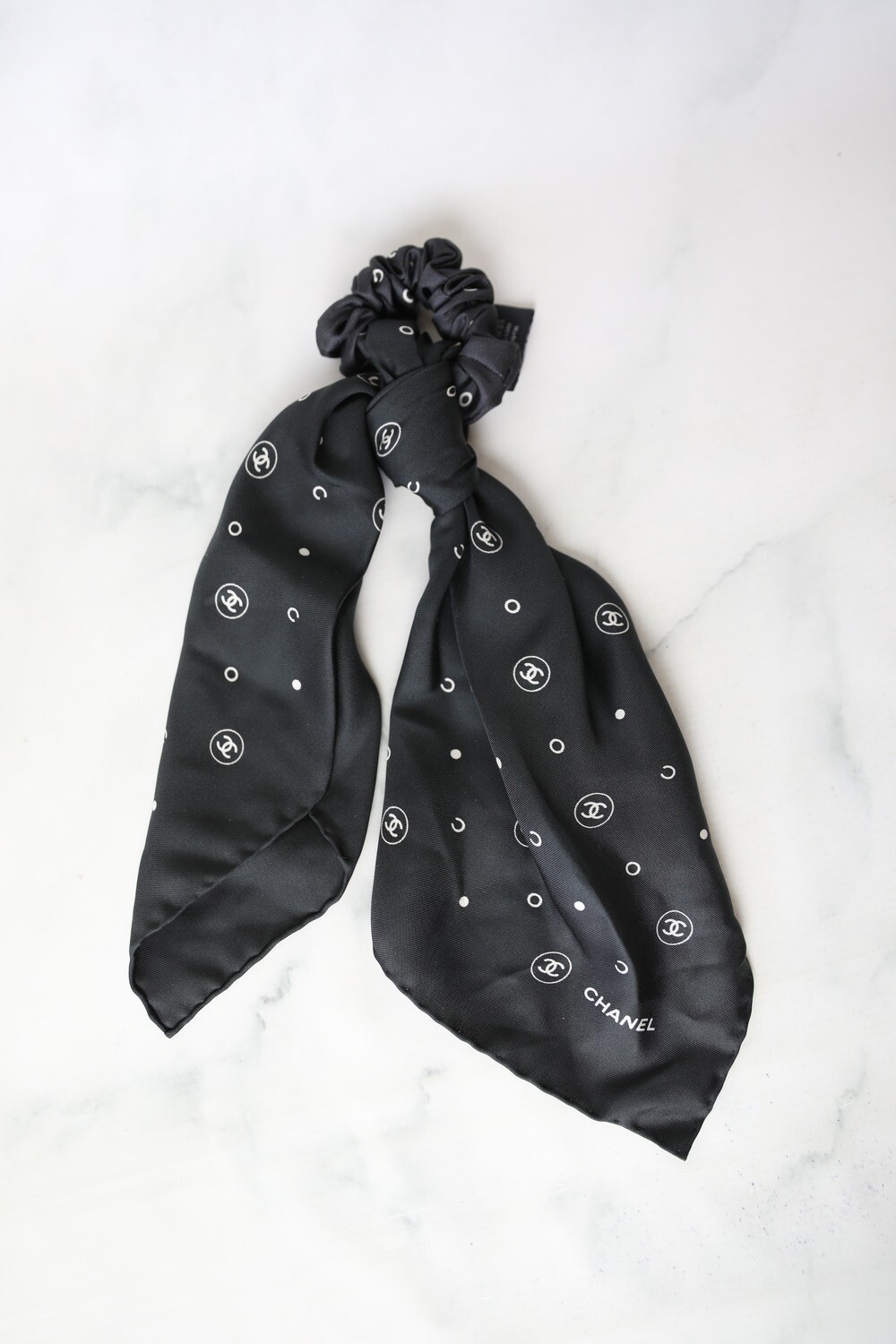 Chanel Hair Tie Scarf, Black and White Silk, New in Box WA001 - Julia Rose  Boston | Shop
