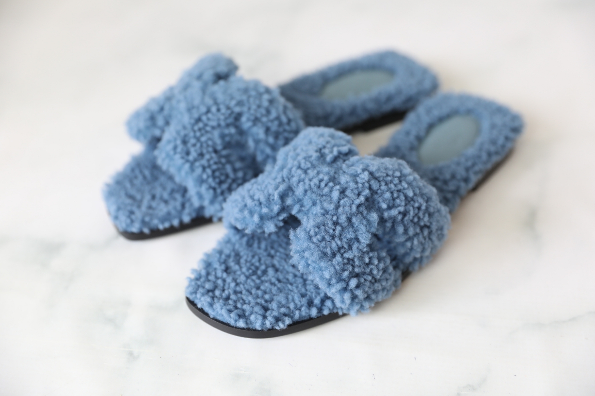 Hermes Royal Blue Oran Sandals 41 – The Closet