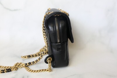 CHANEL ブラック コーデュロイ パーティーバッグ マトラッセ ハート チェーン クラッチ バッグ ブラック 黒