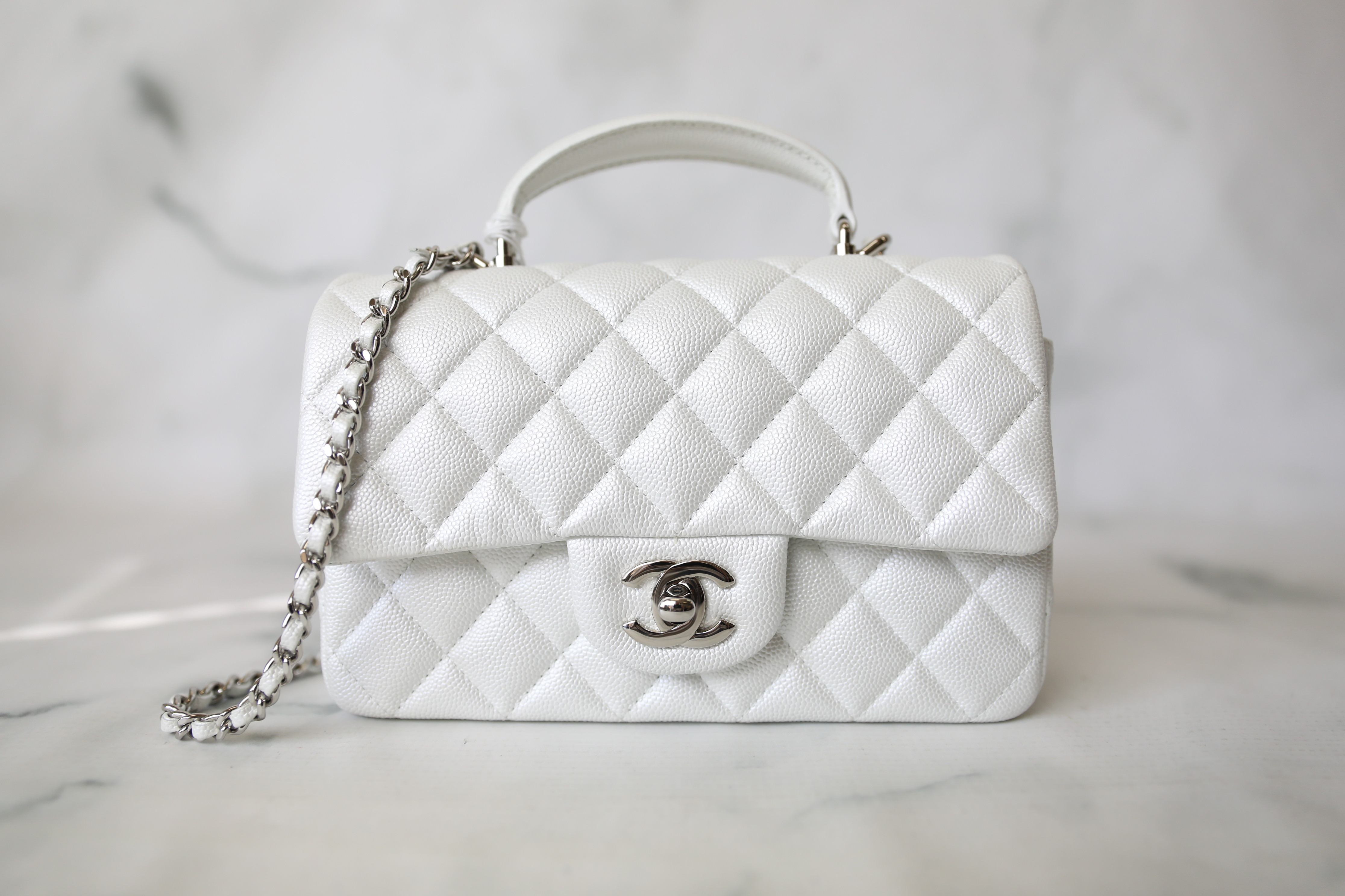 CHANEL 21S White Caviar Mini with Top Handle Aged Gold Hw