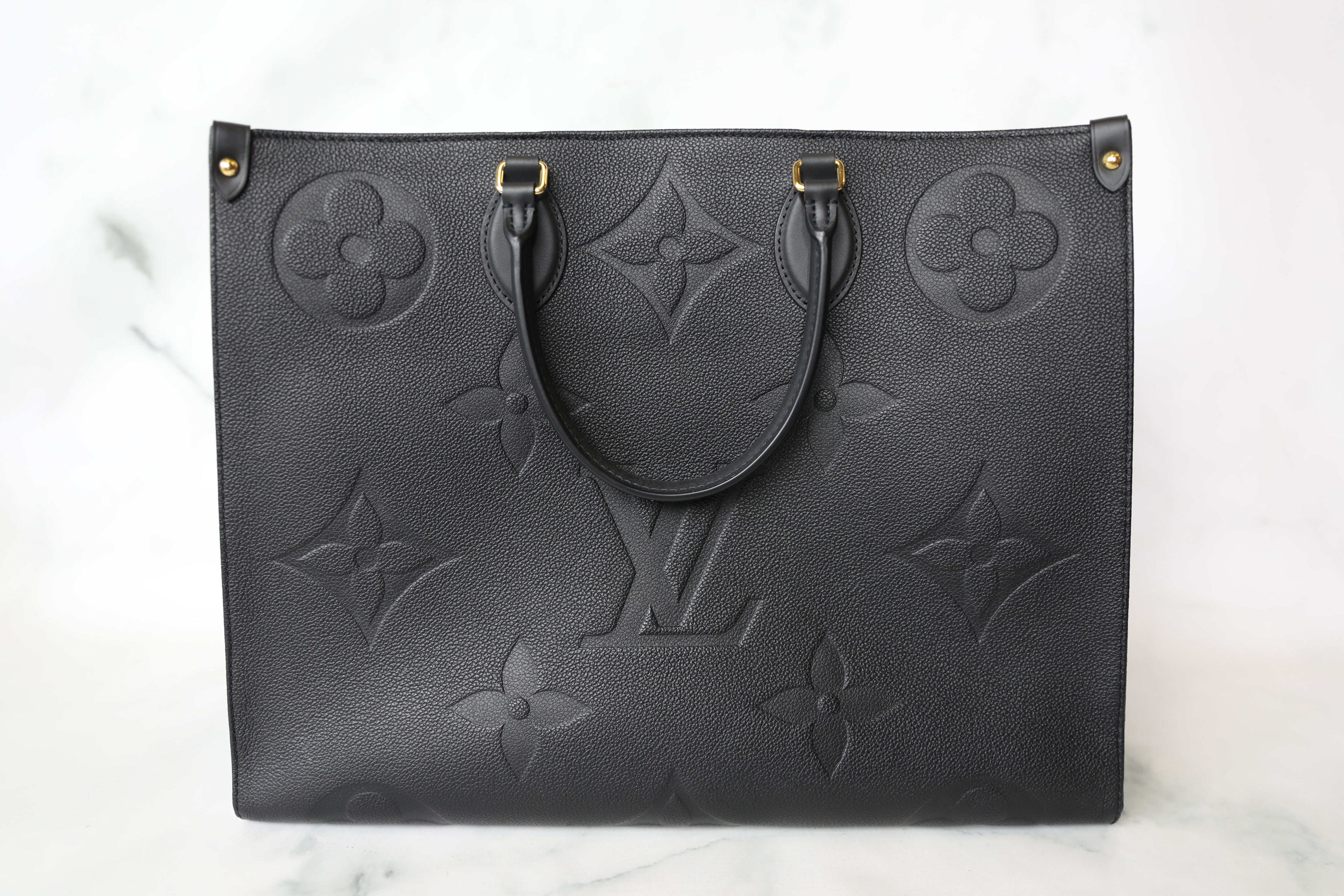 Louis Vuitton OnTheGo MM, Tourturelle Empreinte Leather, Preowned in  Dustbag WA001 - Julia Rose Boston