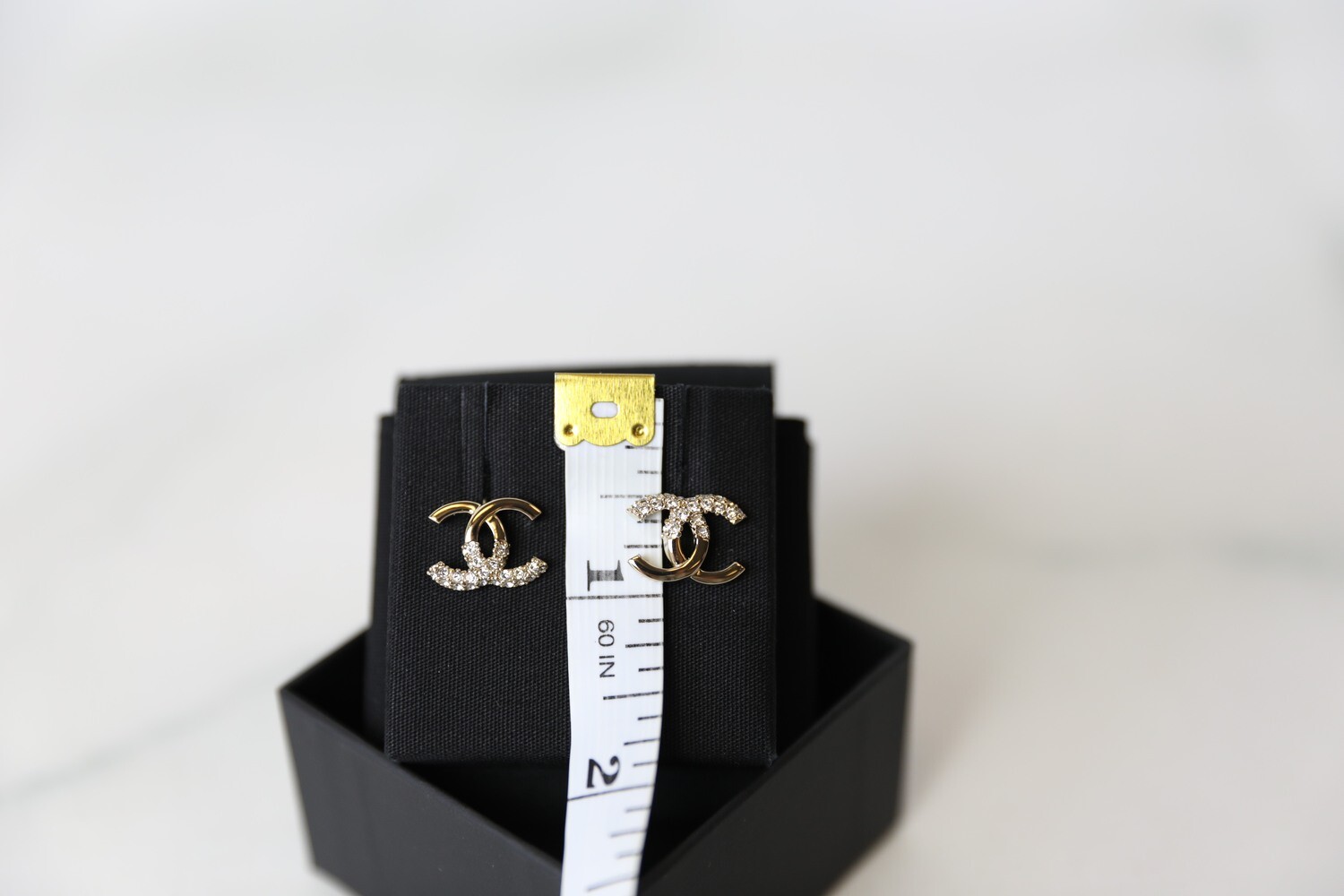 CHANEL シャネル★CCロゴクリスタルピアス★Timeless CCEarrings Chanel Stud Earrings CC with Half Crystal, New in Box WA001