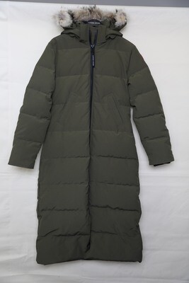 Canada Goose Mystique Parka Coat, Forrest Green Down with Genuine Fur, Size Medium, New in Garment Bag WA001